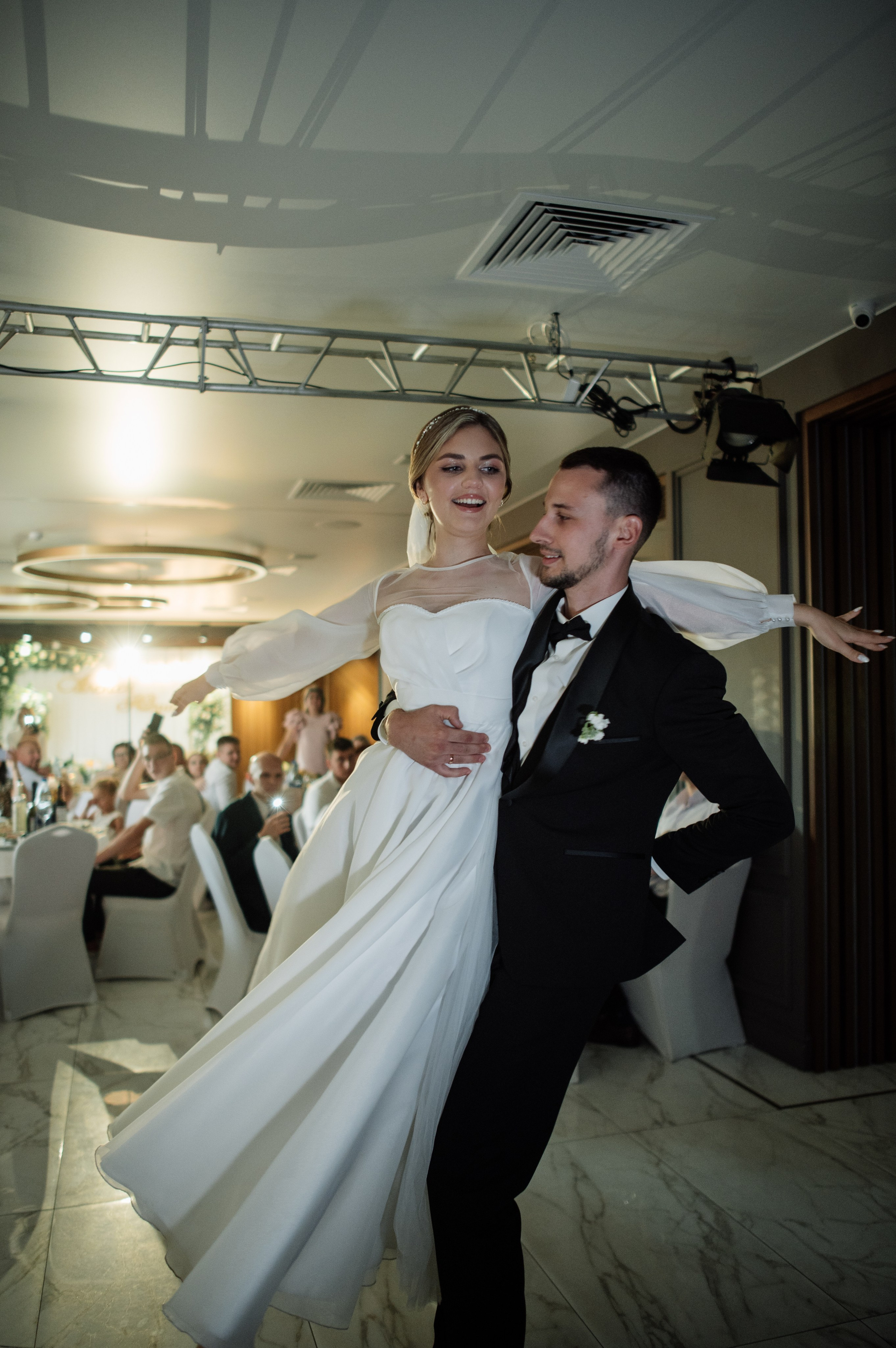 Свадебная фотосессия в Овстуге и Дятьково. Свадебный и репортажный фотограф видеограф Брянск/Москва