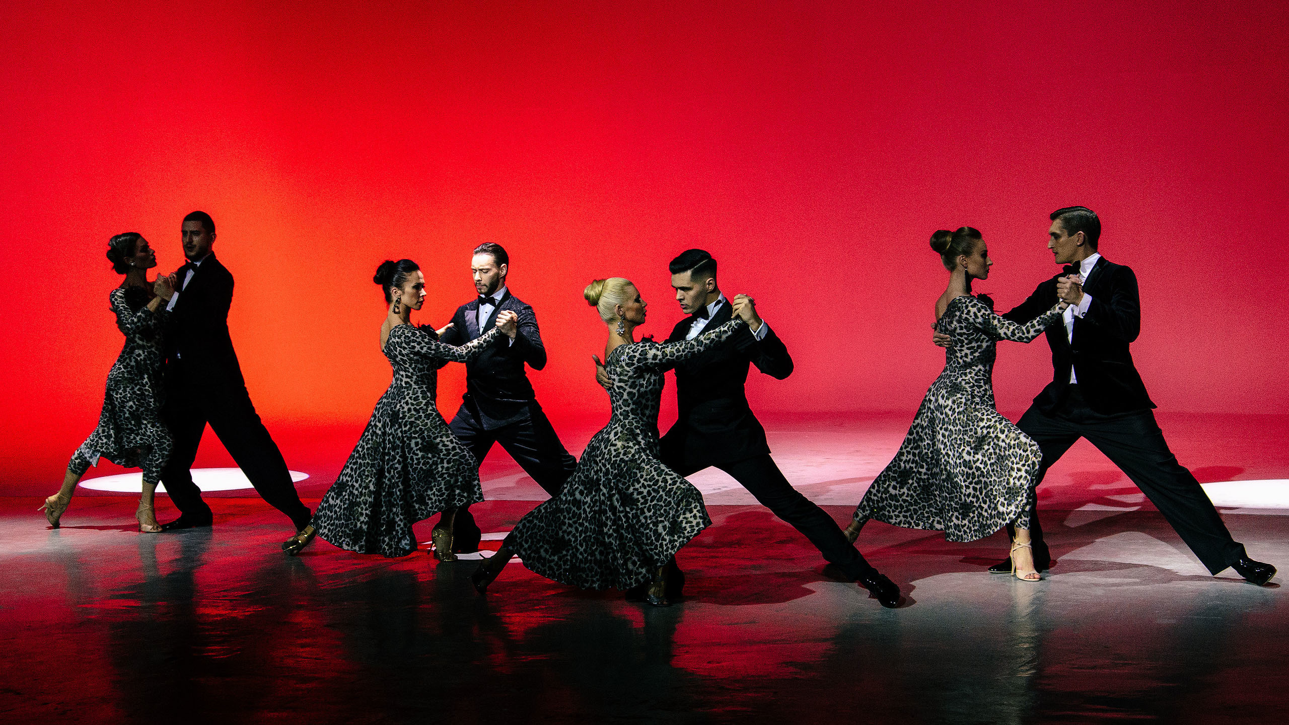 Backstage для @ADORNOS_CENTER. Петр Гуторов. Фотограф Москва