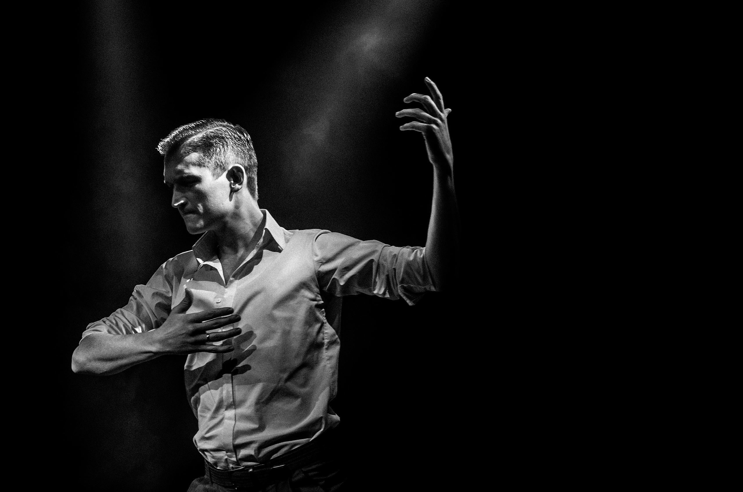 Backstage для @ADORNOS_CENTER. Петр Гуторов. Фотограф Москва