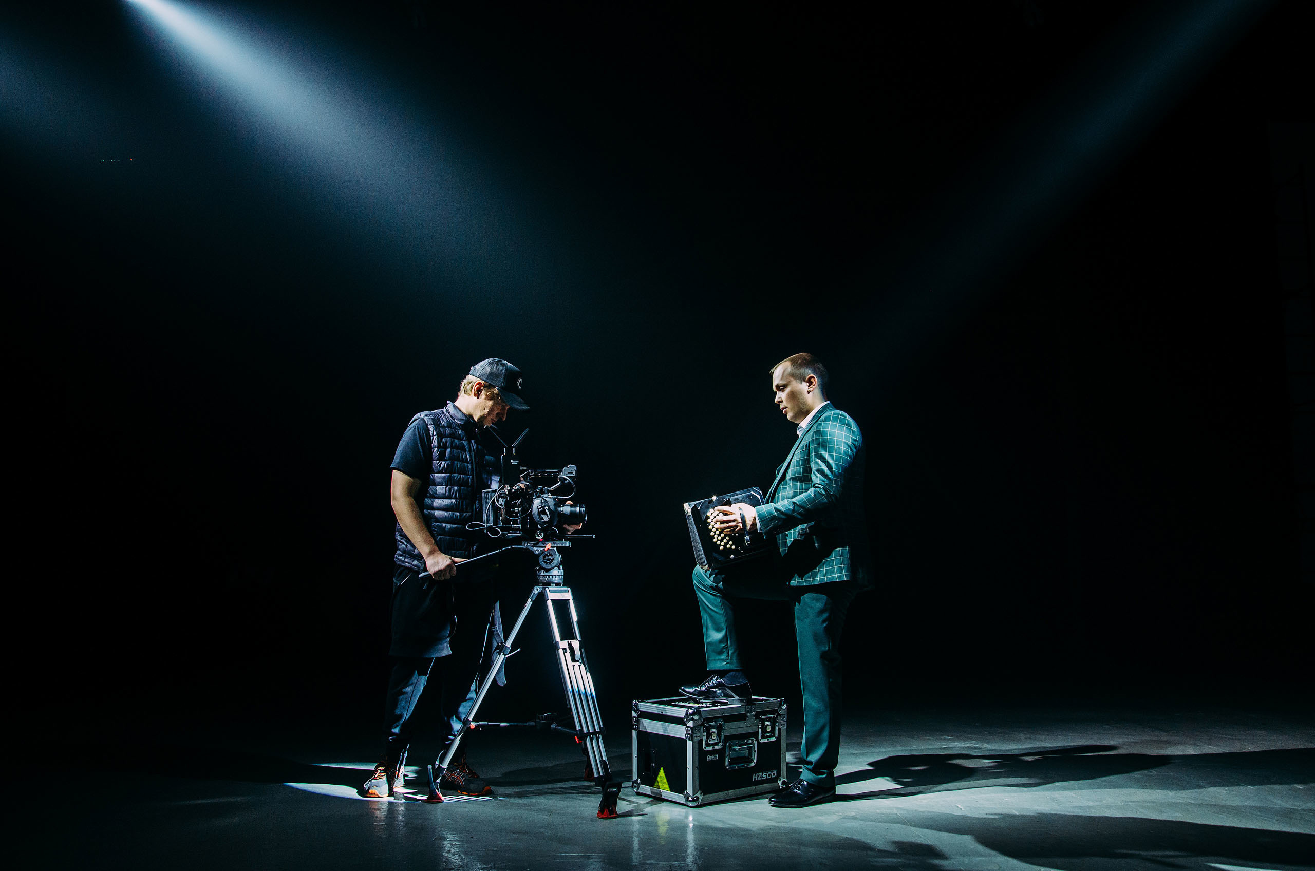 Backstage для @ADORNOS_CENTER. Петр Гуторов. Фотограф Москва