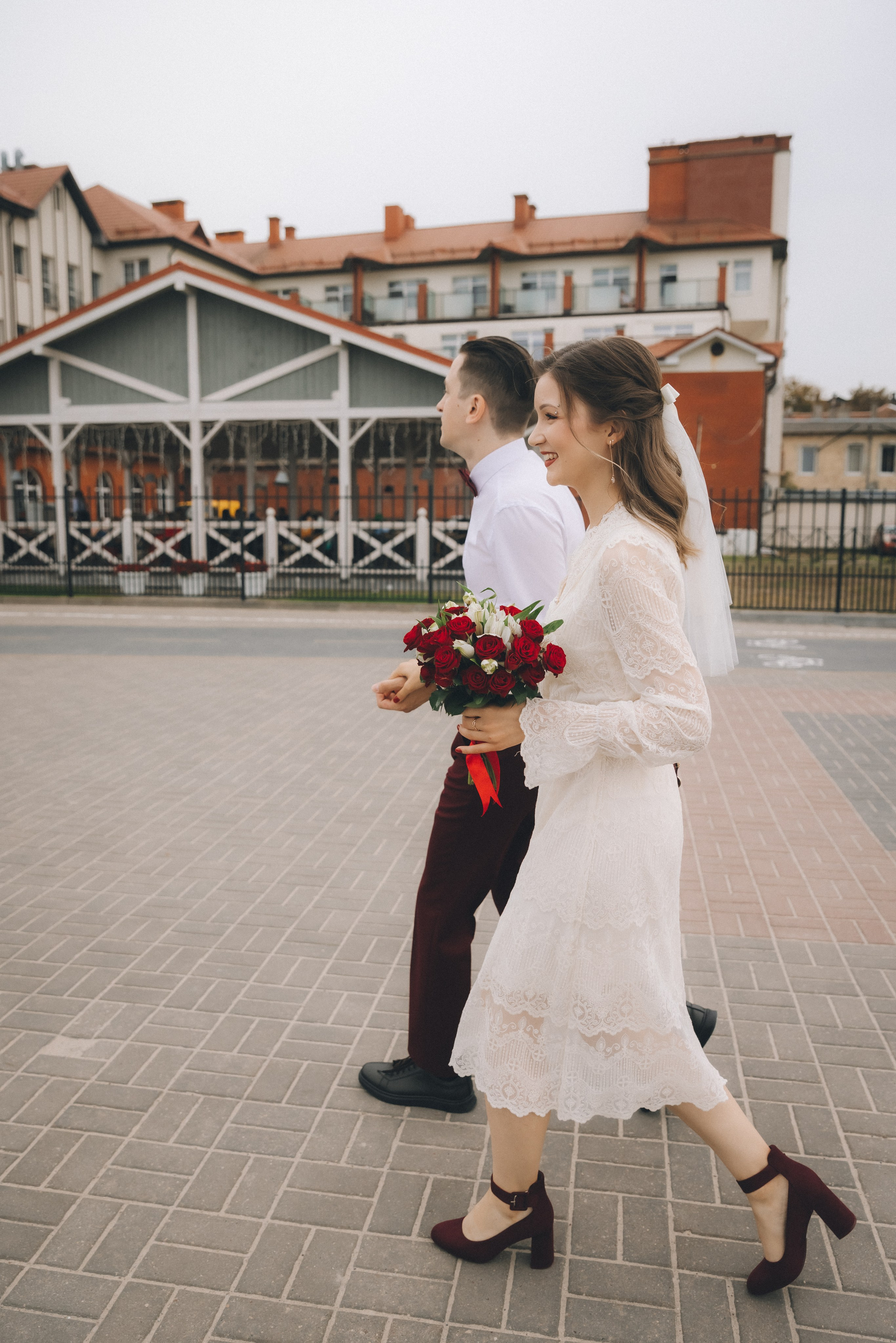 Летняя свадьба в городе. Фотограф Зеленоградск Красильникова Елена