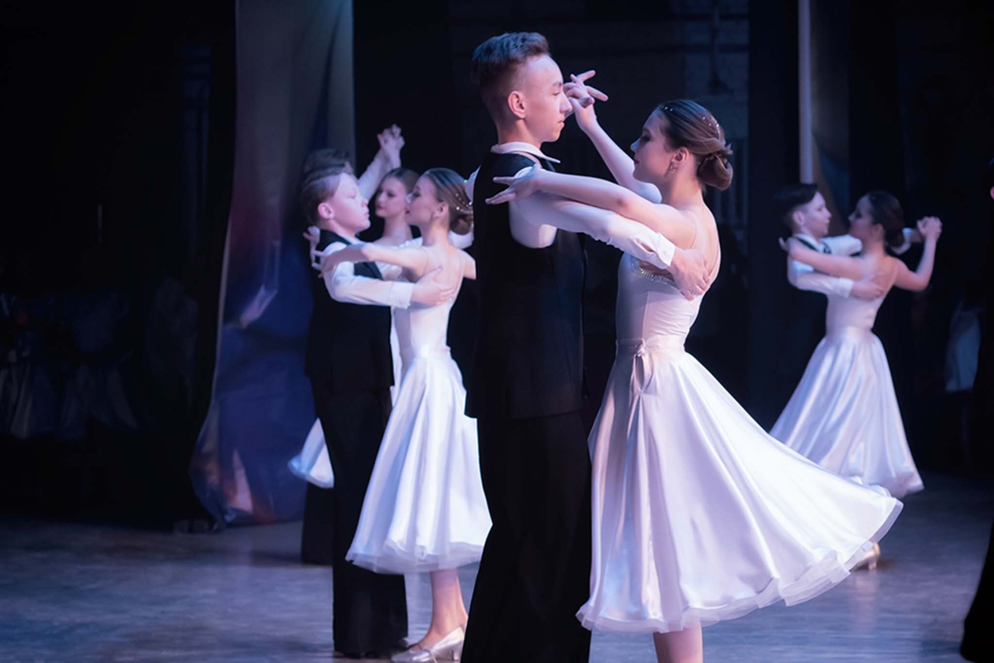 Выступление Анжелы и Руслана. Репортажный Фотограф