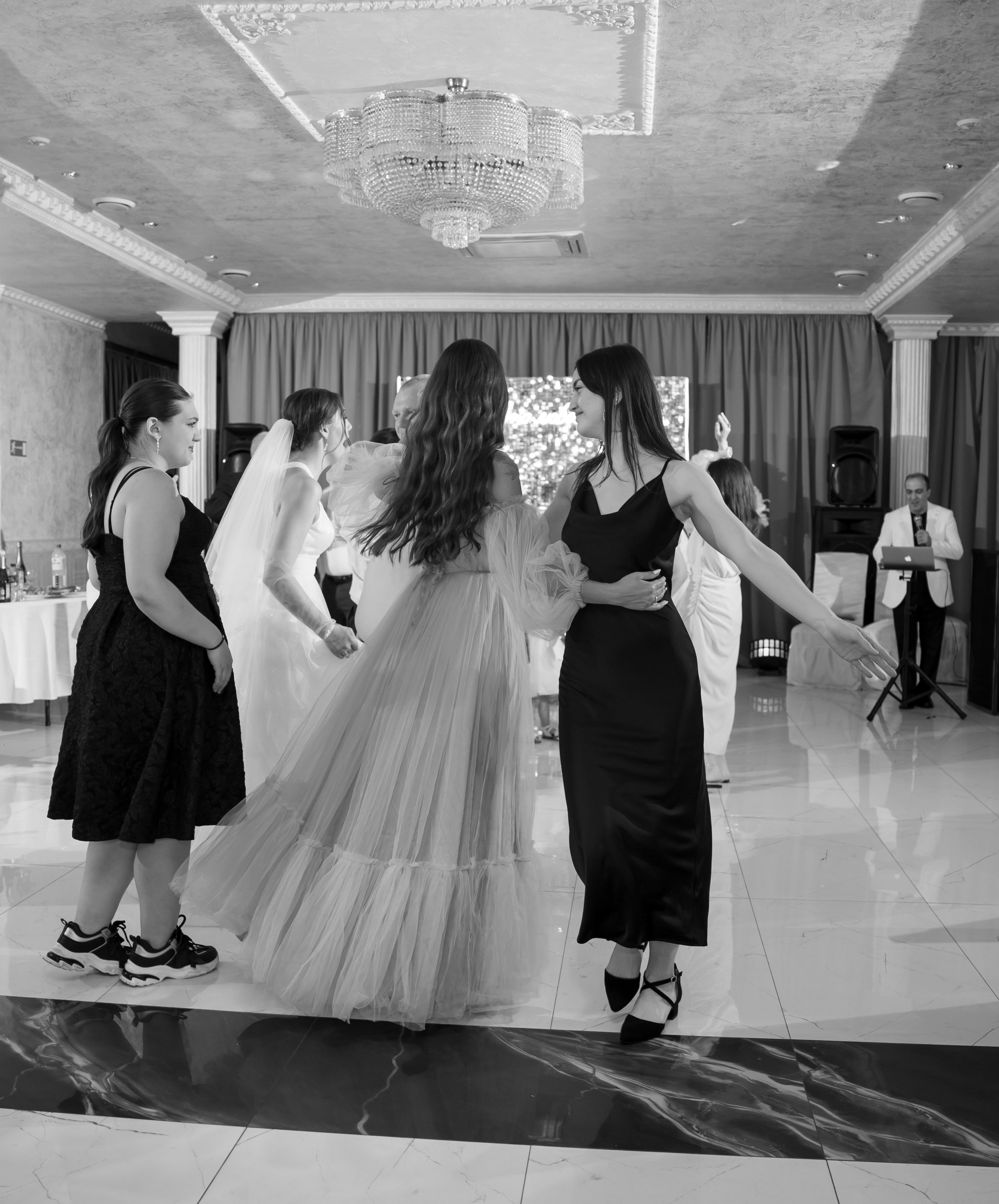 ЗАГС Бутово и Остафьево. Свадебный и репортажный фотограф (Москва, Королев и другие)