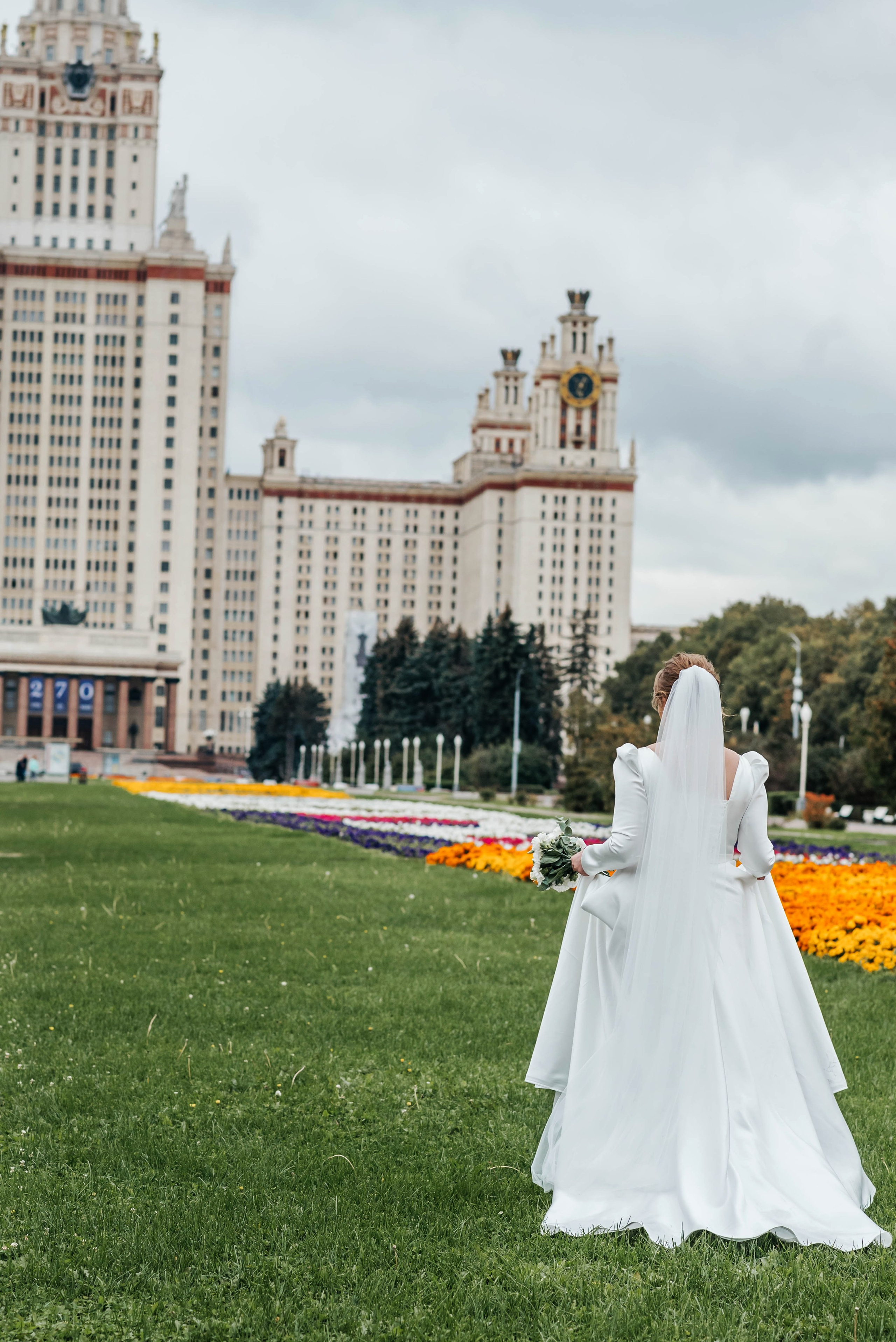 Кутузовский загс. Юлия и Максим. Свадебный фотограф в Сергиевом Посаде недорого Ольга Гузанова
