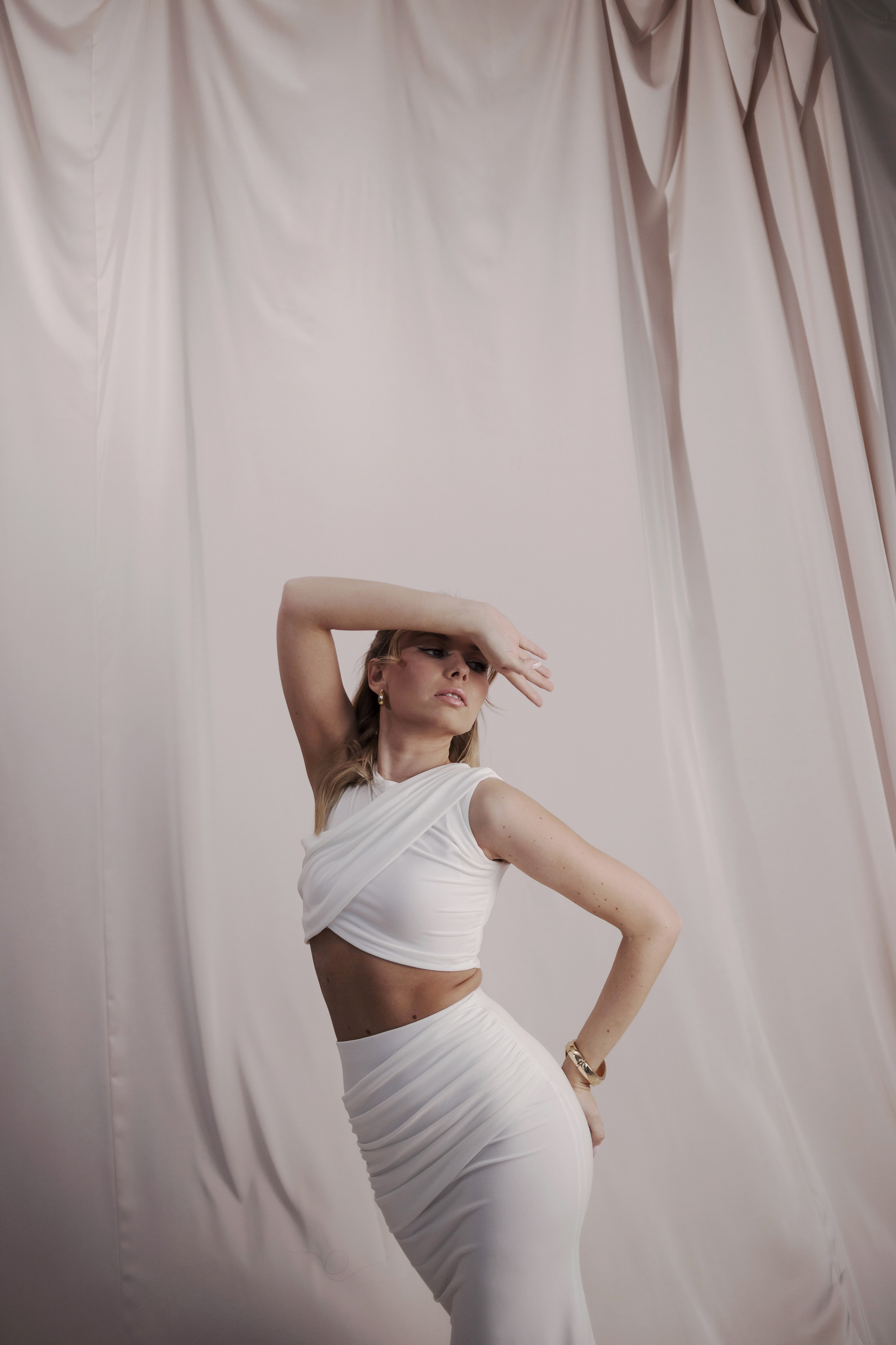 Md: @lovexxxxMuah: @mari.bulatovaOrg: @creative_photodayLoc: @daily_photostudio