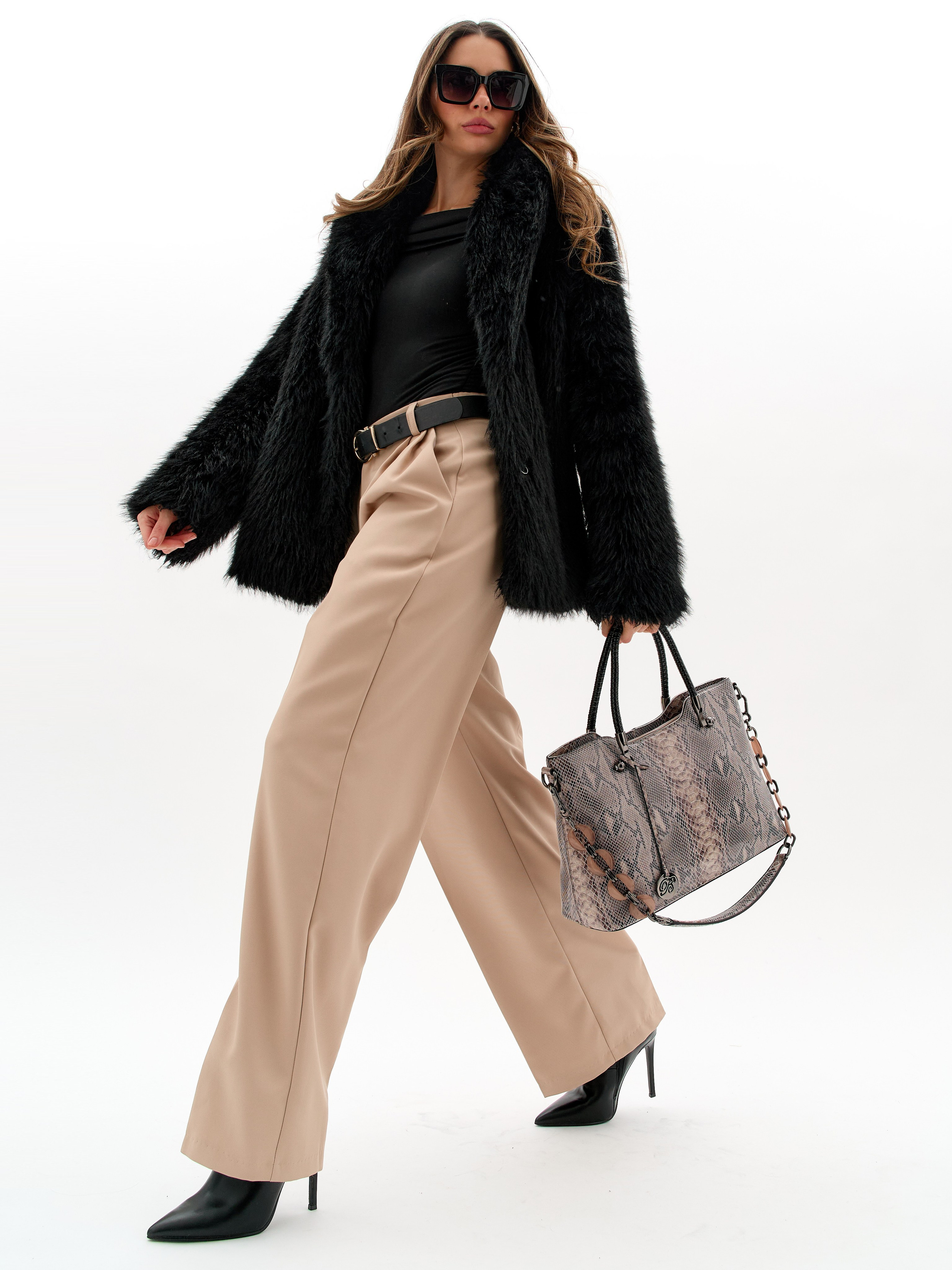 Сумки. Фотограф для маркетплейсов в Москве