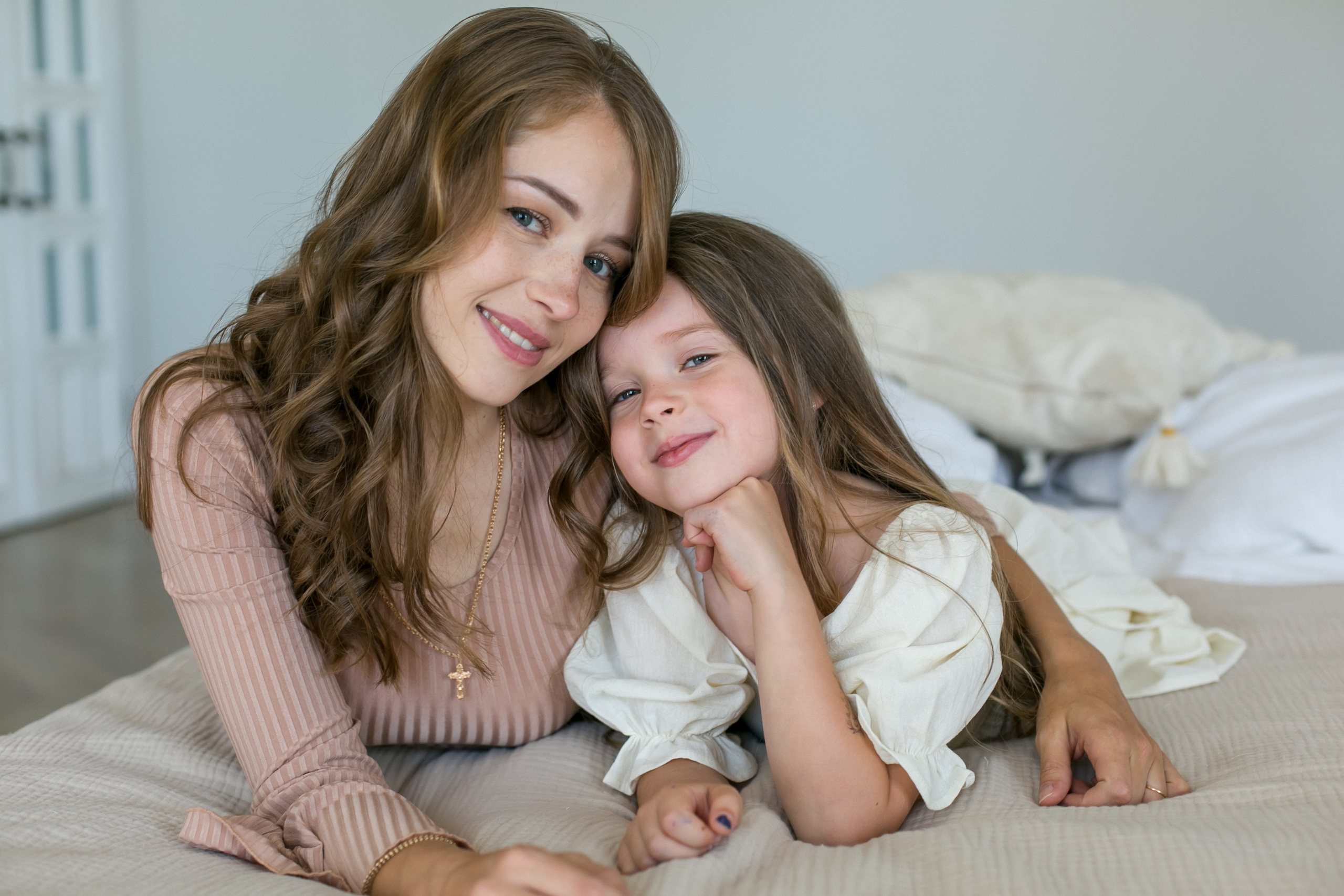 Семья Овчинниковых. Выпускные фотоальбомы и папки для школ и садиков в Челябинске
