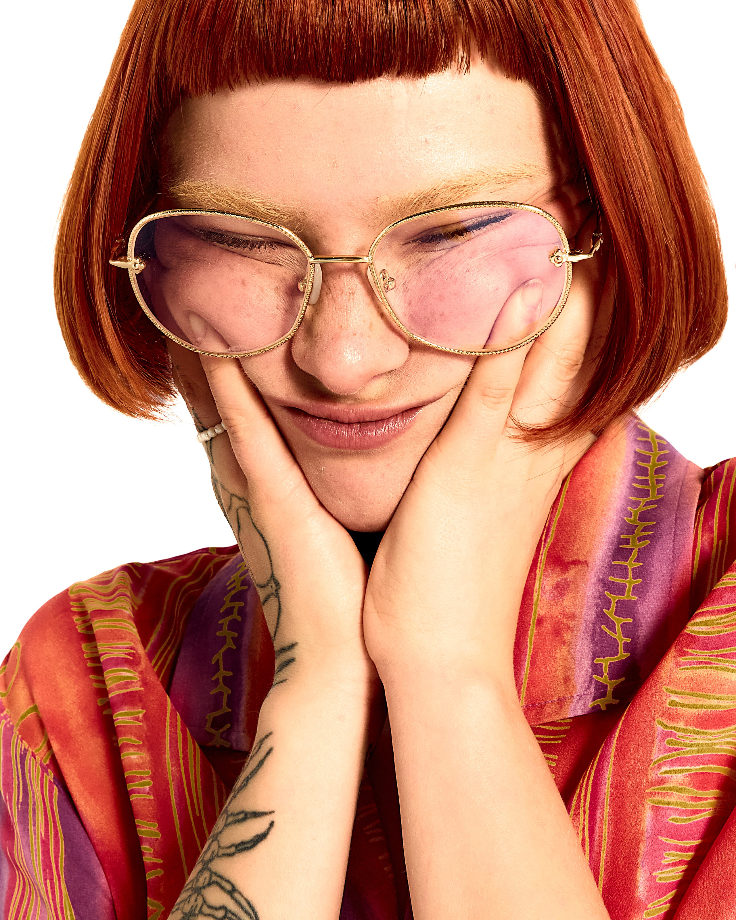 Glazburg optics. Святослав Лебедев | Рекламный фотограф — Коммерческая съемка, Арт-дирекшн, AI-интеграция