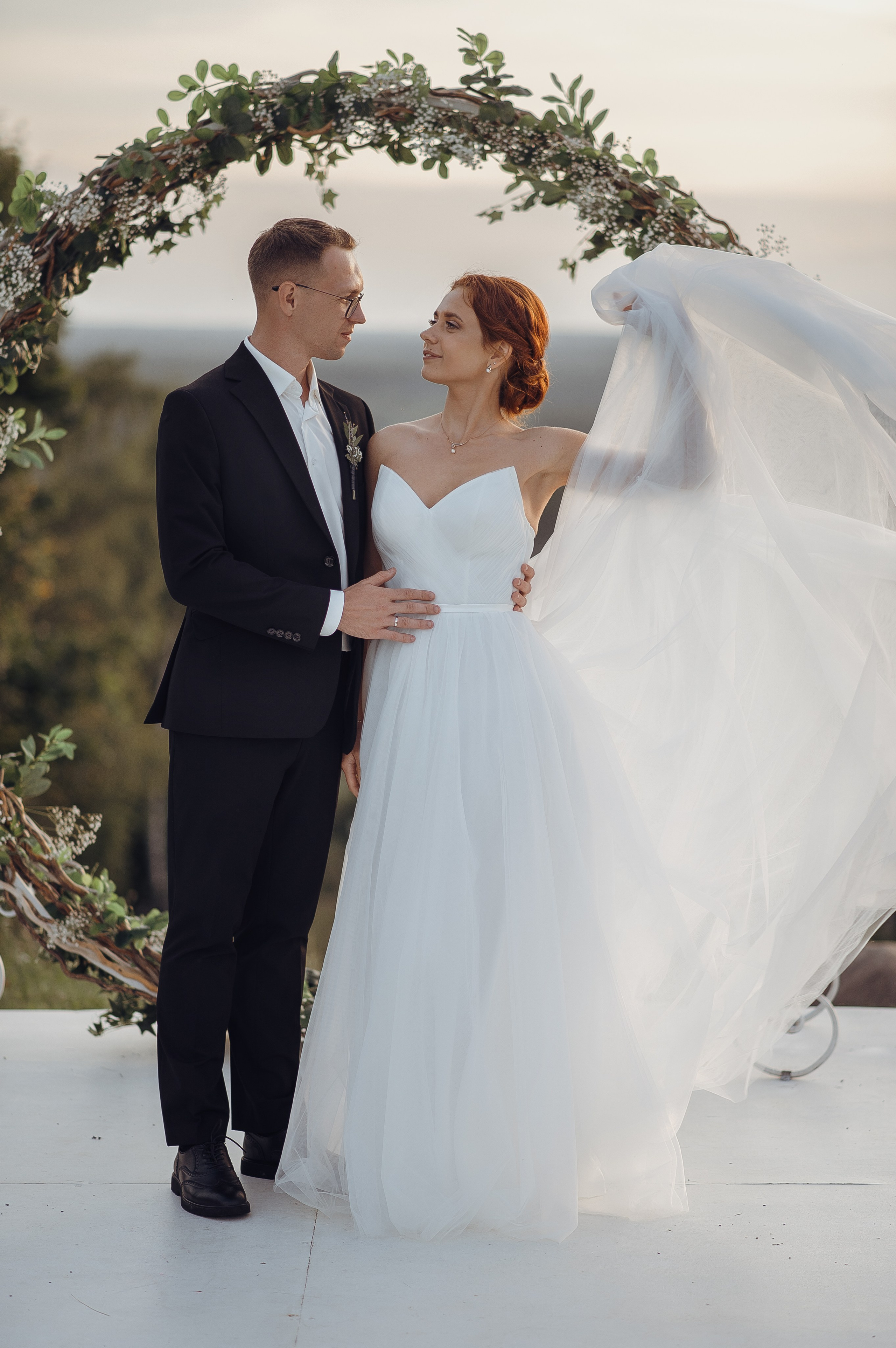 Семейный и дружелюбный свадебный день Людмилы и Сергея. Свадебный фотограф в Ярославле Денис Медоваров