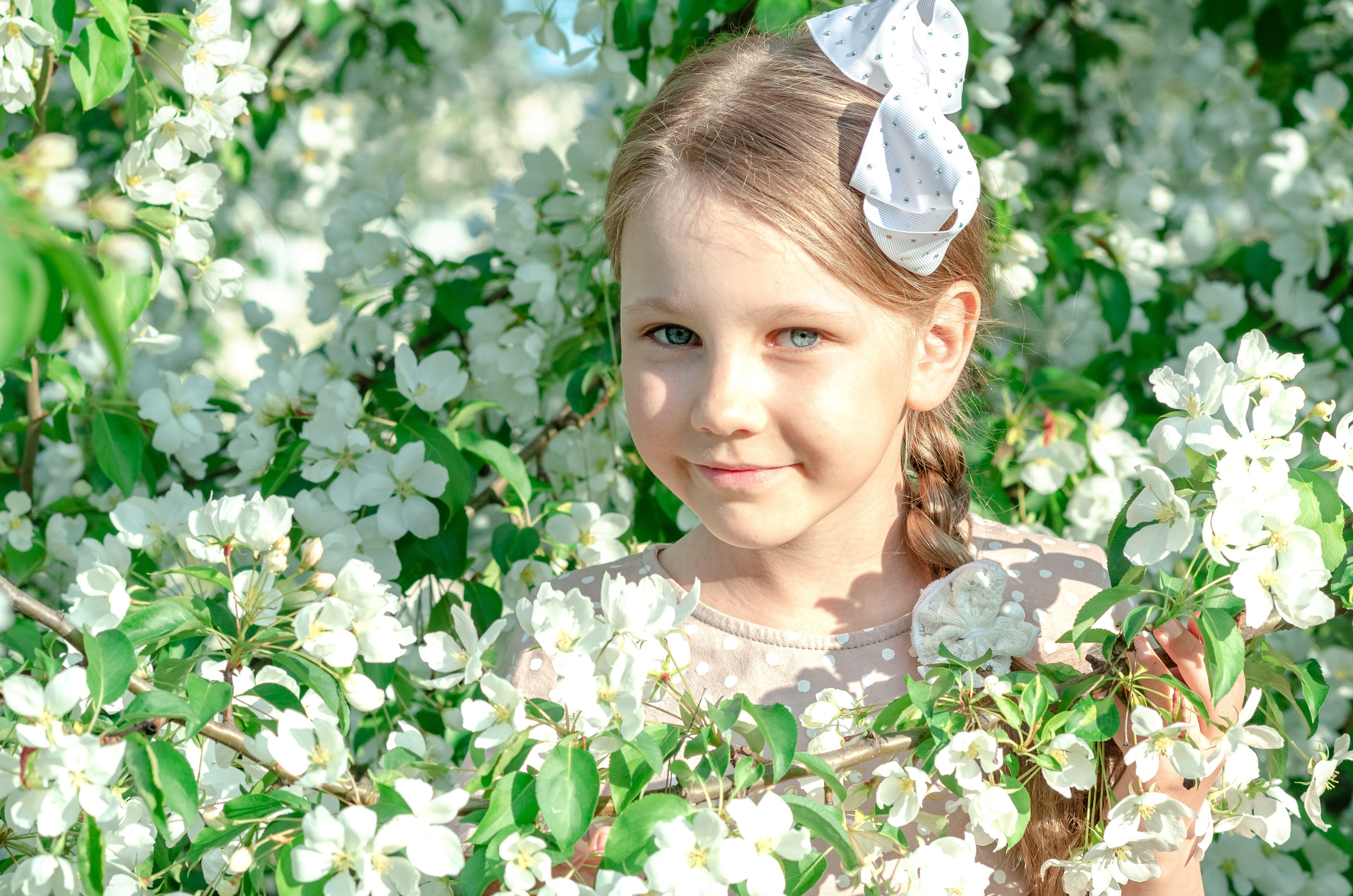 Лада в яблоках. Григорий Карпов, портретный фотограф в городе Перми