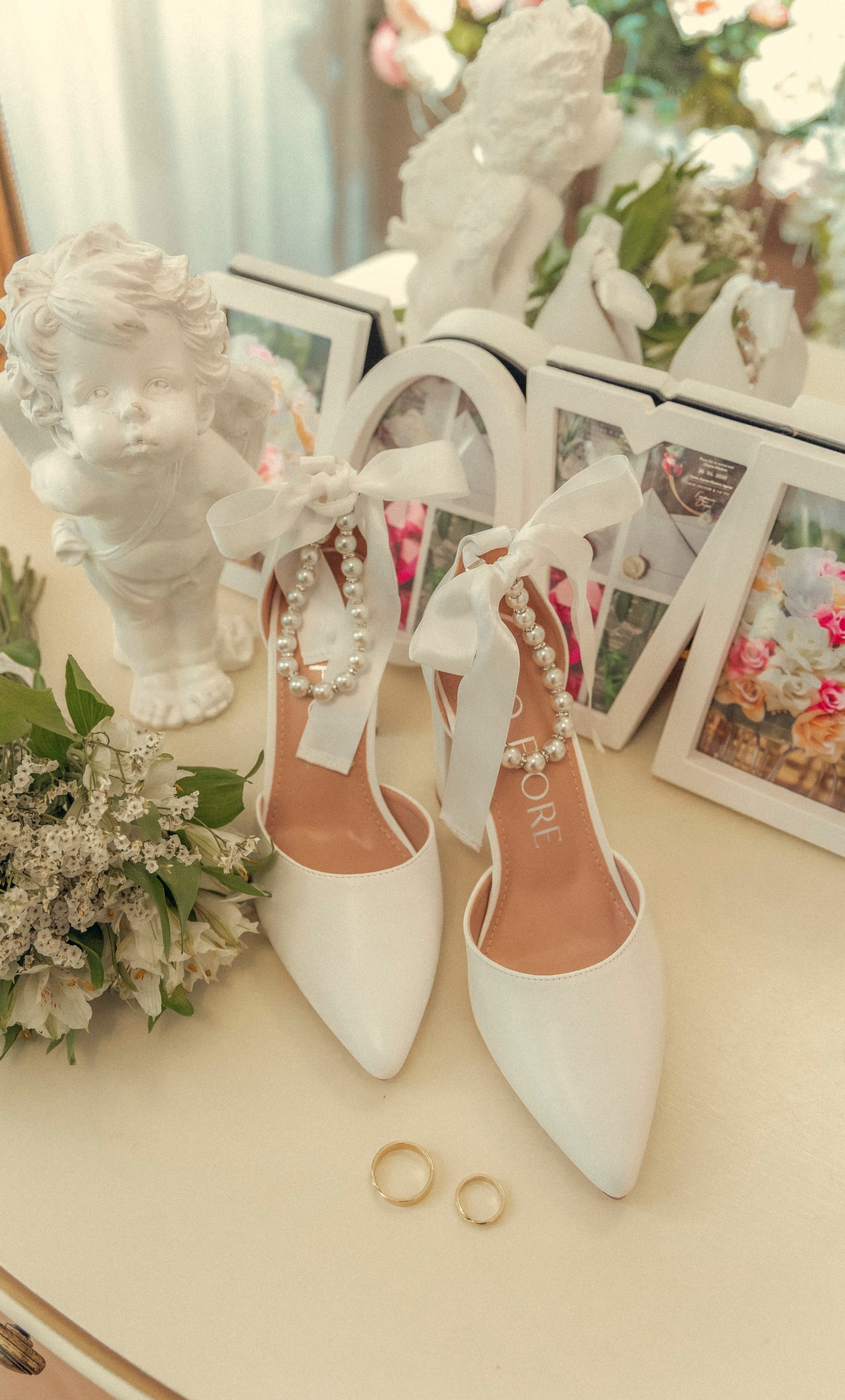 Роспись в Жуковском ЗАГСе. Фотограф для маркетплейсов, фотоуслуги в Жуковском Татьяна Марсуверских