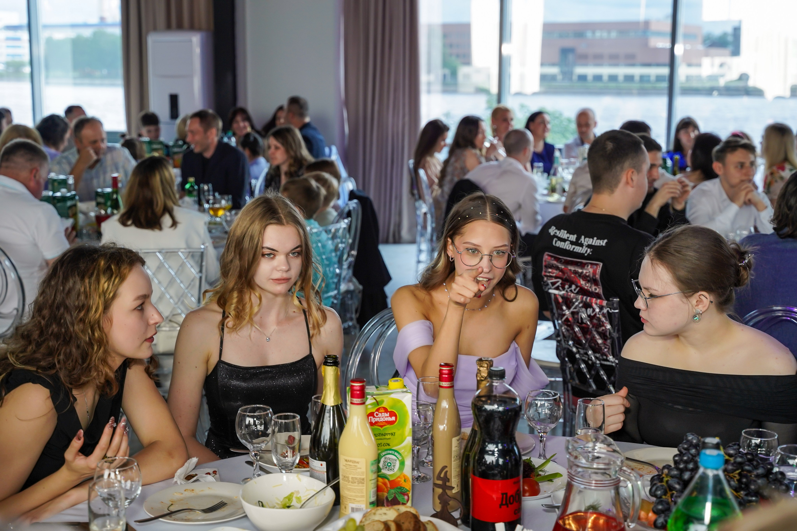 Выпускные. Репортажный фотограф и видеограф в Санкт-Петербурге