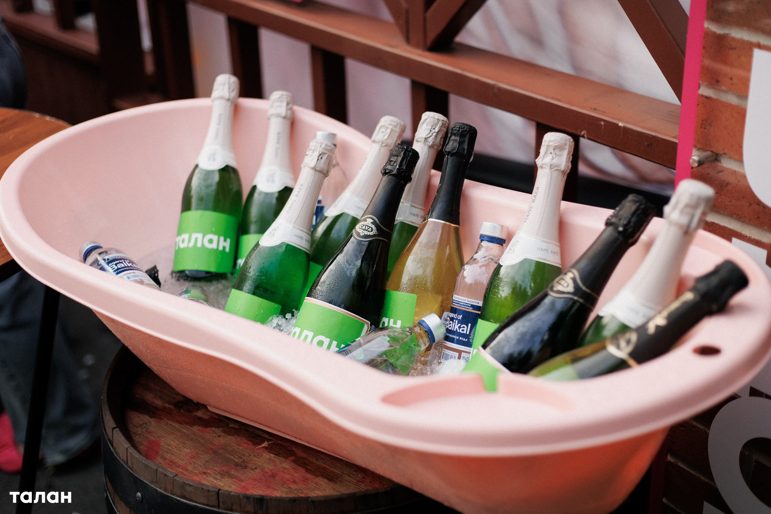 ВИНОТЕКА [бар+магаз] — BIRTHDAY PARTY. СВОИ. ФОТООТЧЕТЫ-СОБЫТИЯ-МЕСТА