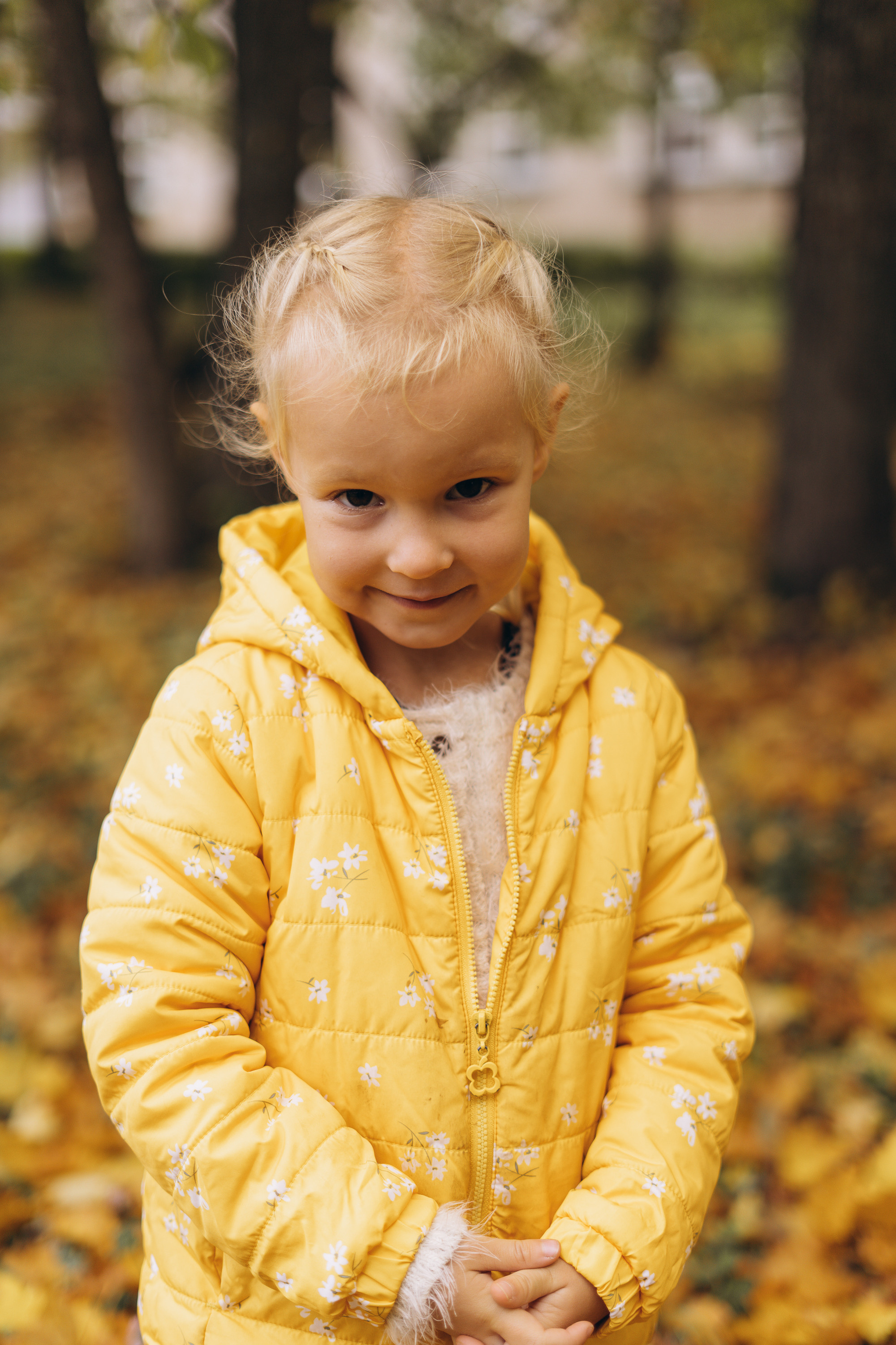 Семейная фотосессия детей с родителями в СПб на улице. Семейный и свадебный фотограф в Санкт-Петербурге Соколов| портреты, репортаж, коммерческая съемка