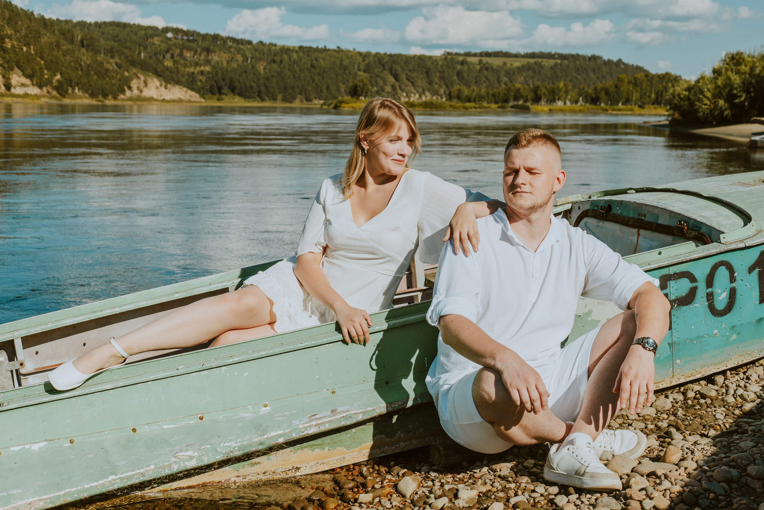 Love story на берегу в Ангарске. Фотограф Ангарск Александра Зарубина