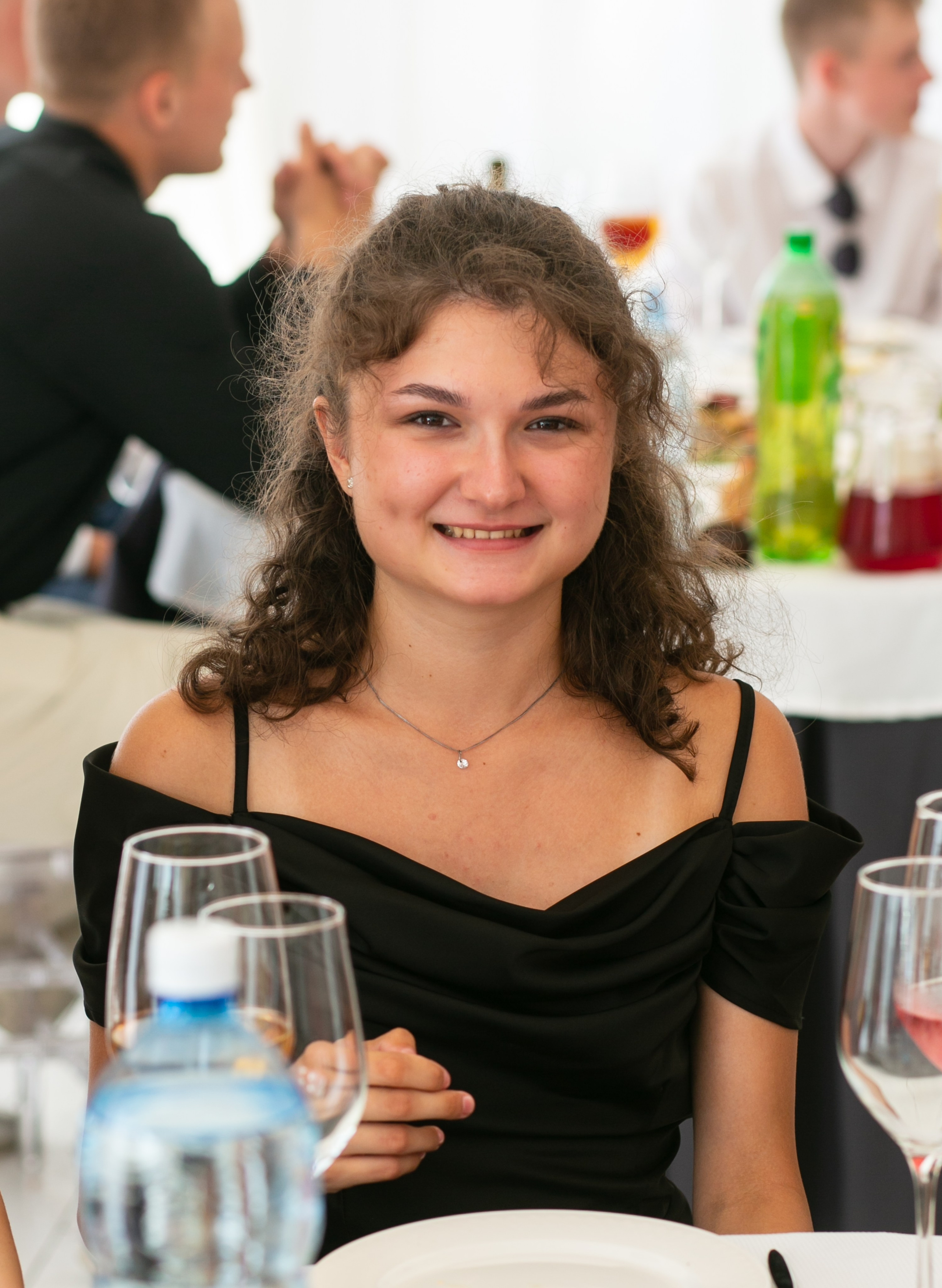 Выпускные и Утренники. Фотограф новорожденных и семейный фотограф НСО г. Бердск Марина Львова