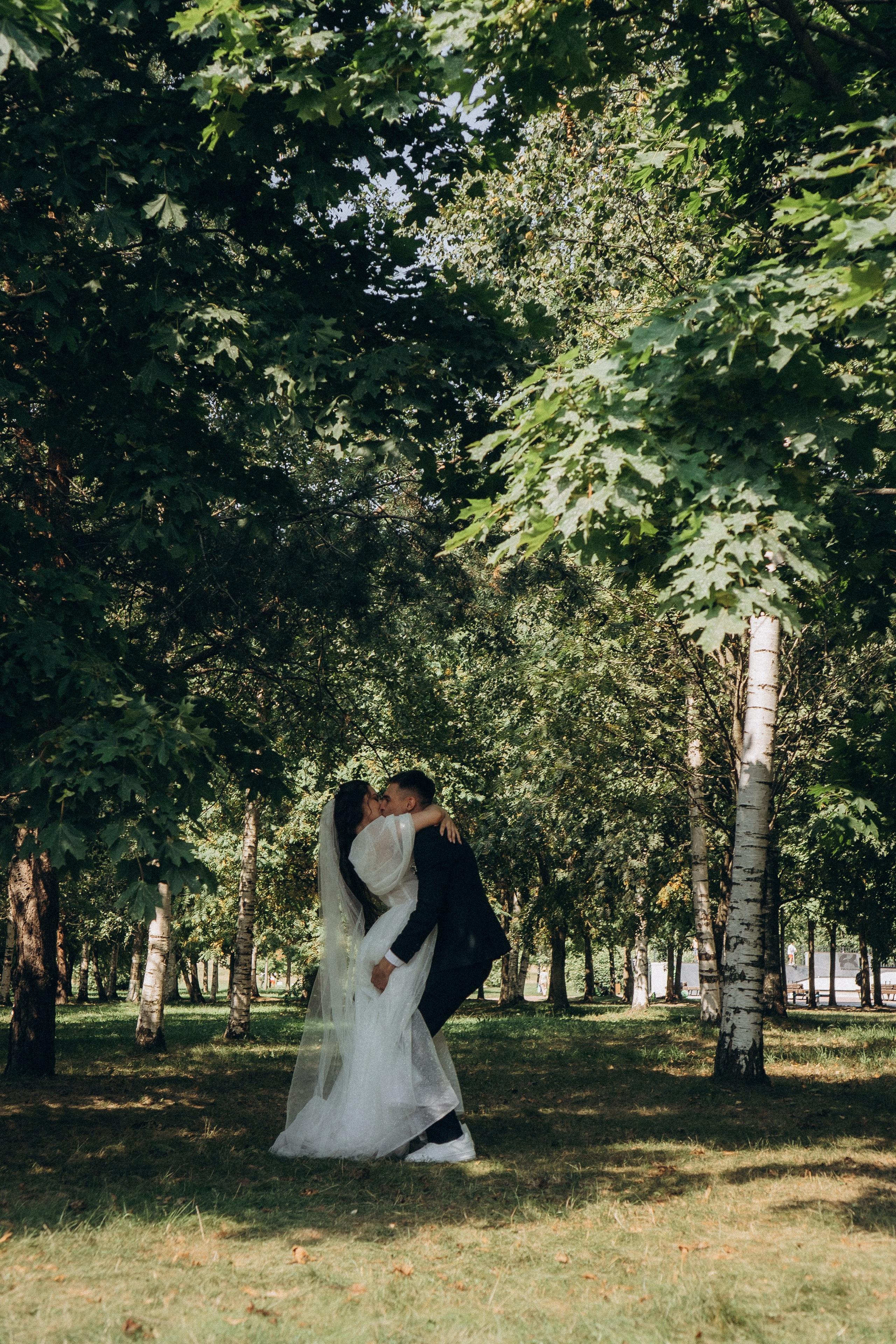 СВАДЕБНАЯ СЬЕМК В ПАРКЕ 300-ЛЕТИЯ. Профессиональный фотограф, Санкт-Петербург — Виктория Богомолова
