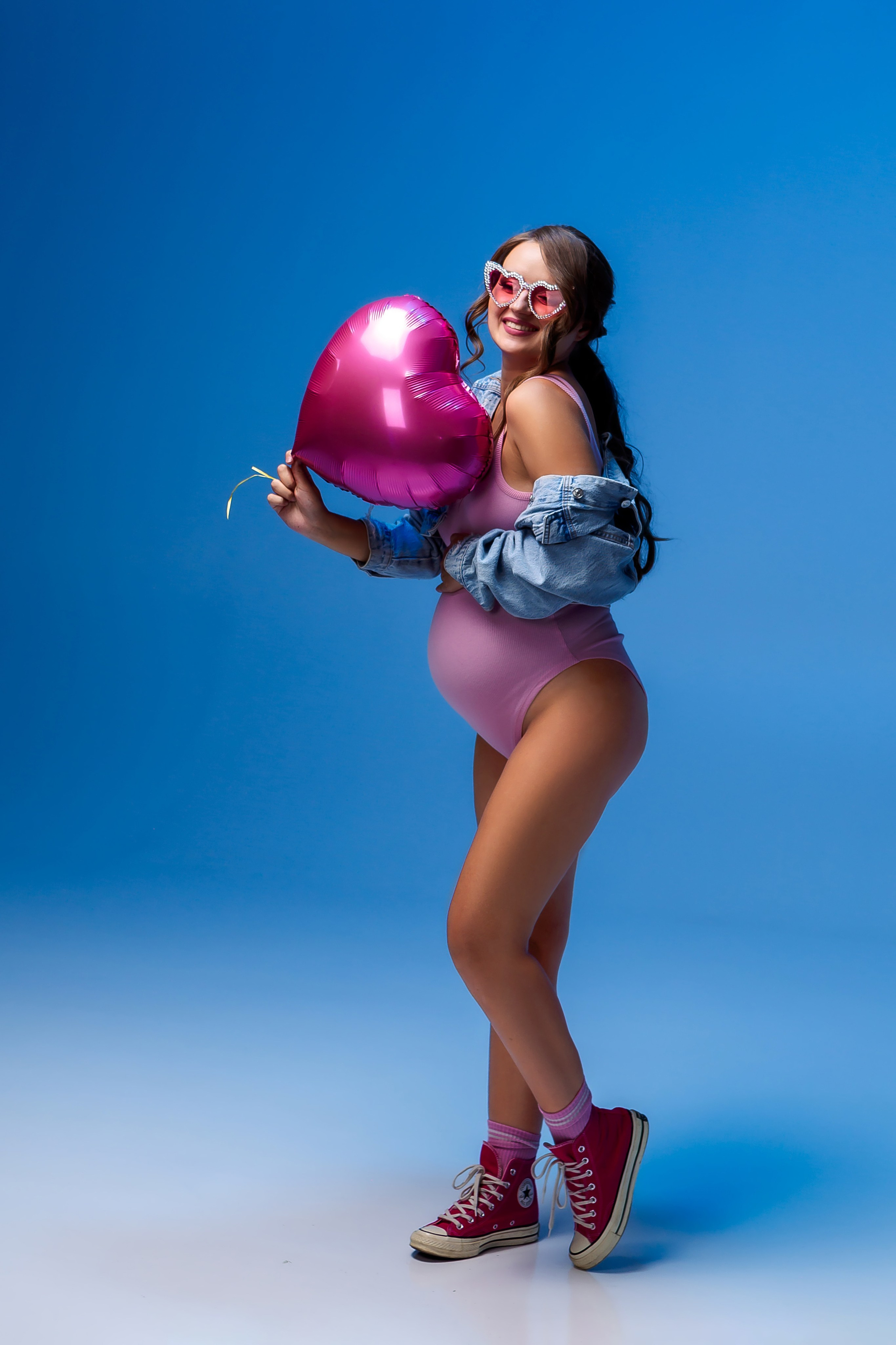 Яркая беременность. Семейный детский фотограф. Фотосессия в Минске