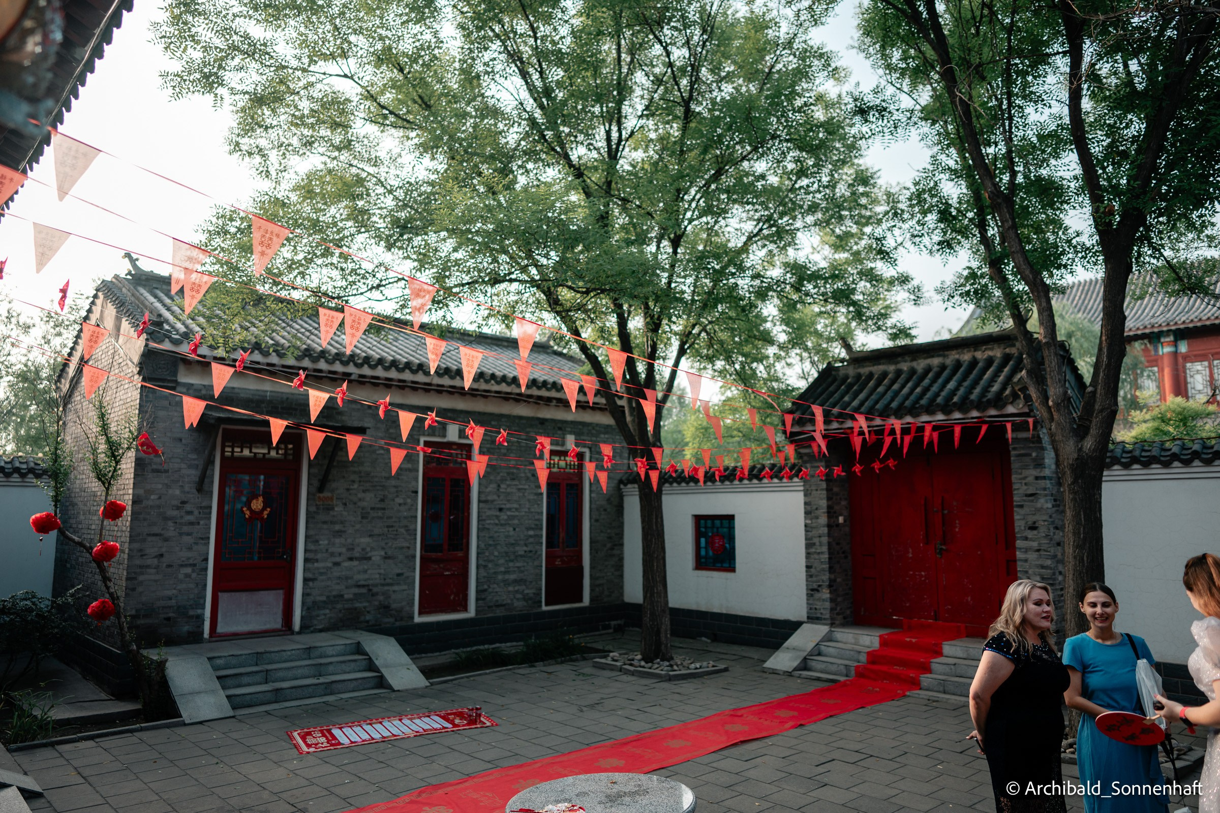 Chinese Wedding in China. Photographer in Guangzhou, China. Archibald Sonnenhaft