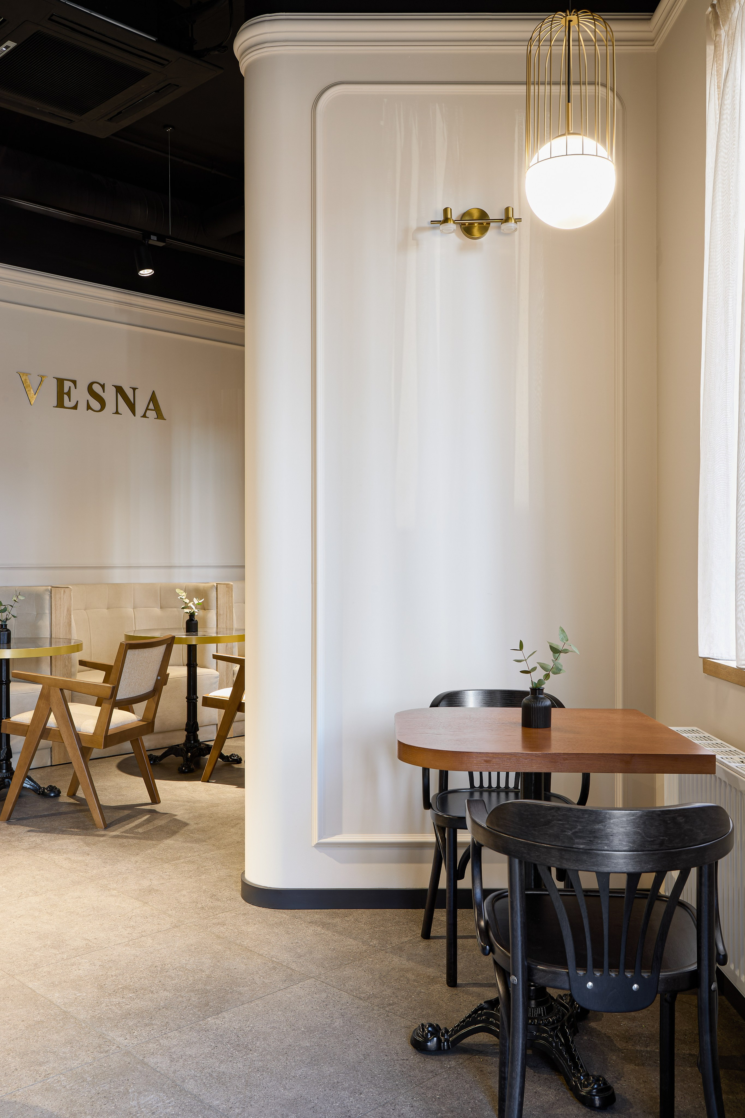 Кафе «Vesna». Дизайнер Георгий Хатнюк. Интерьерный фотограф в Краснодарском крае Светлана Шурлова