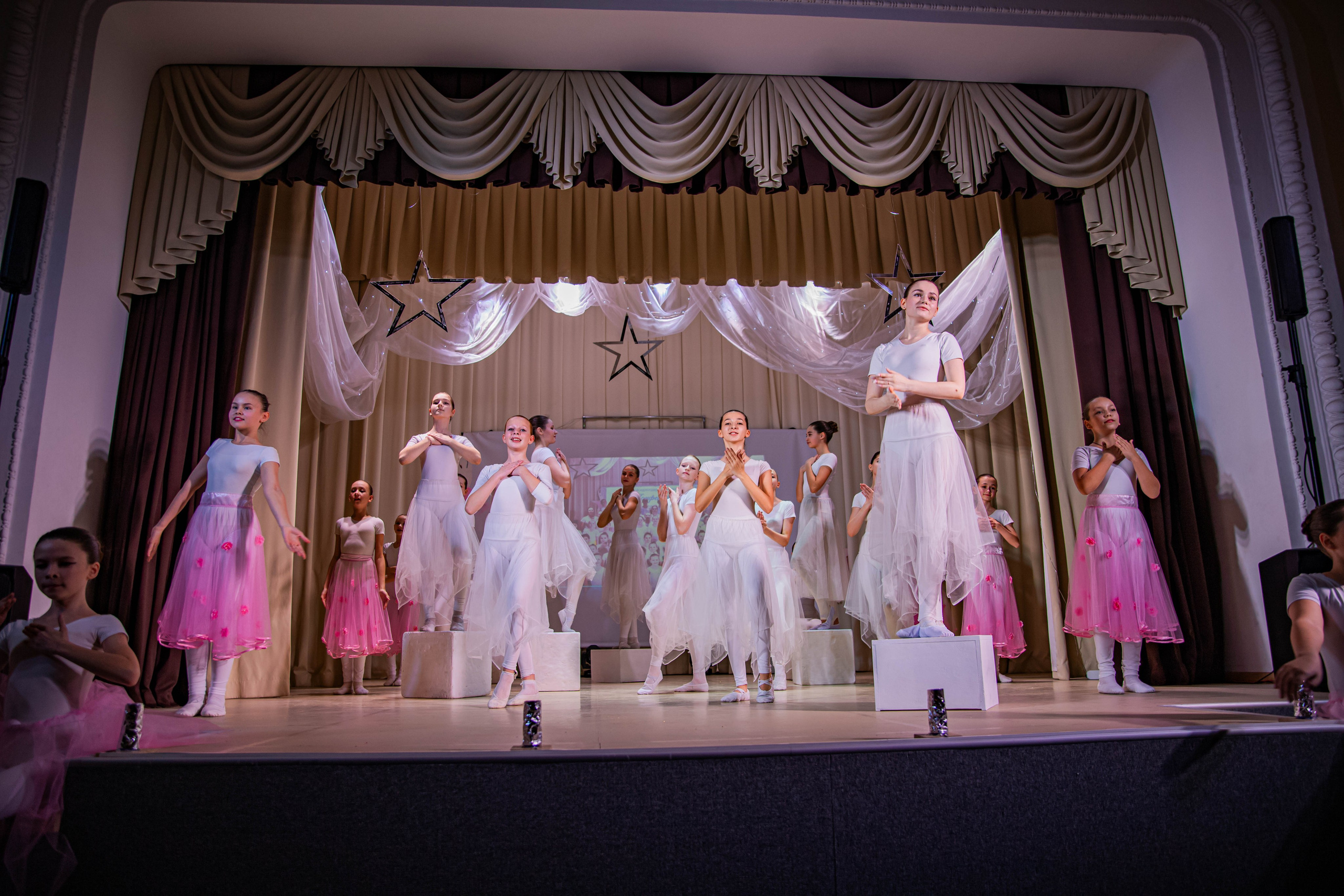 «Конфетти» Юбилейный концерт «Твори Добро». Фотограф Дарья Маташкова