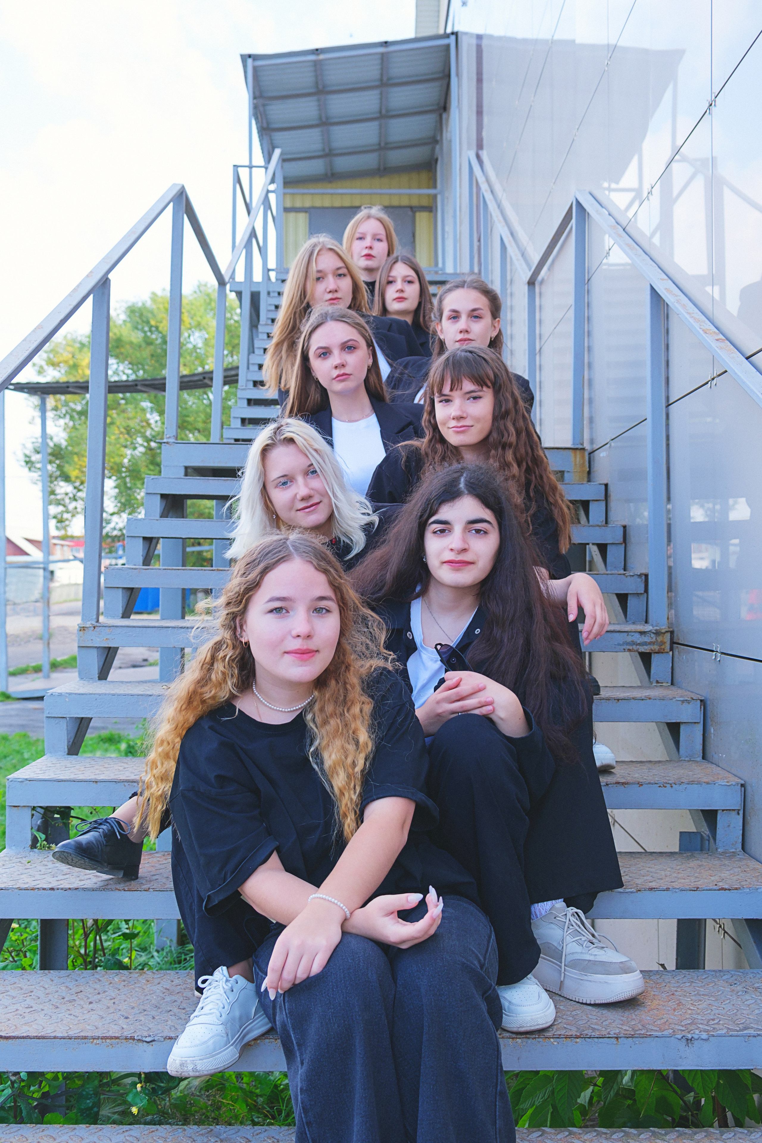 Выпускной альбом 2024. Фотограф и видеограф в Омск/Москва Сащенко Лера