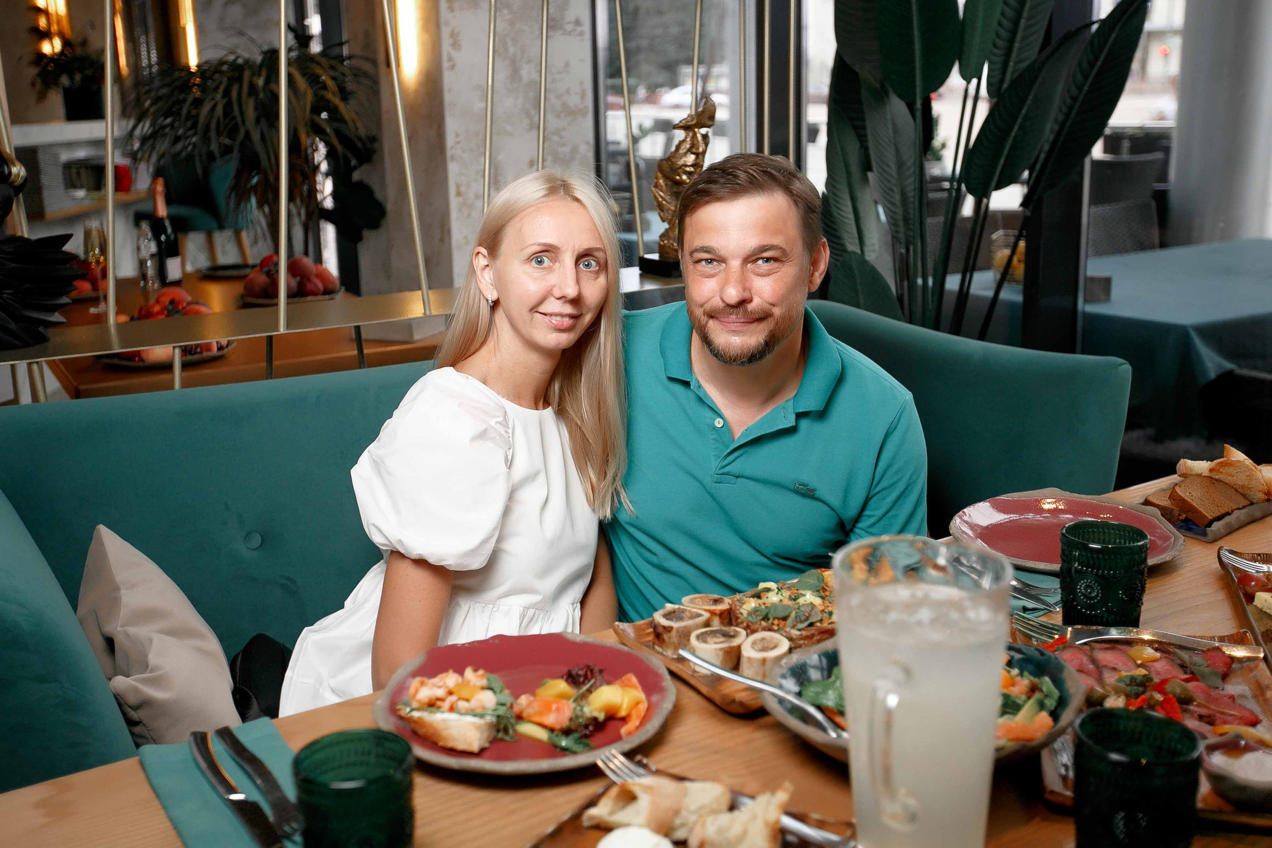 Площадка «Ресторан IZI». Ваш репортажный фотограф Артемий Антонов