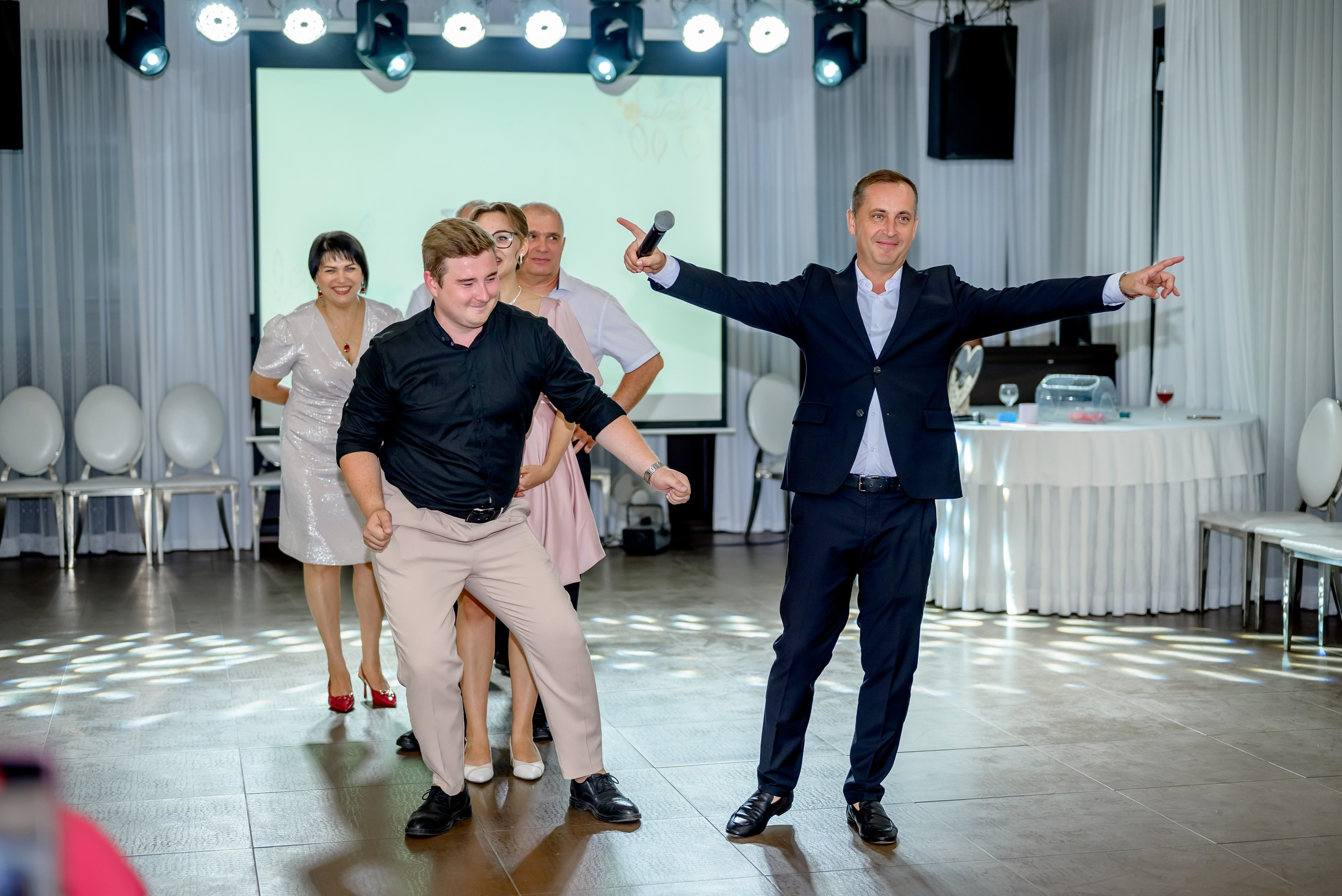 Банкетная часть (1). Юлия Басня семейный и свадебный фотограф в Донецке