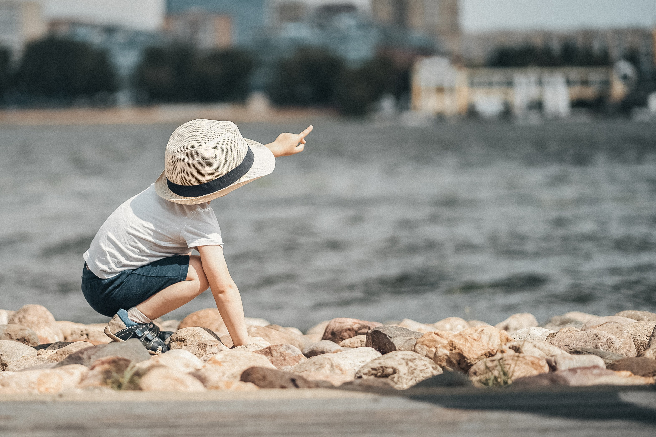 Речная прохлада и солнечные улыбки. Главная