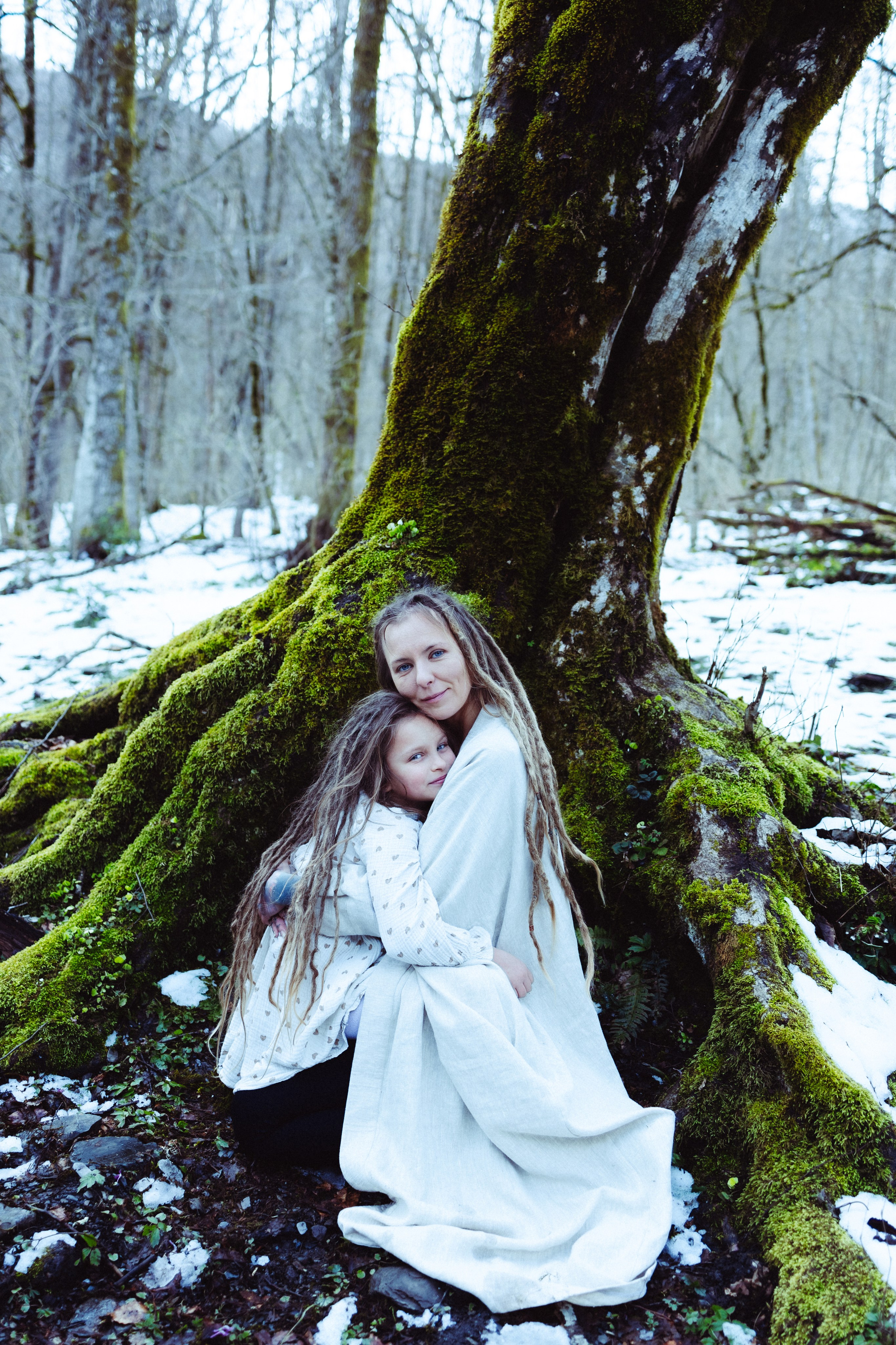 Семейная фотосессия мамы и дочери