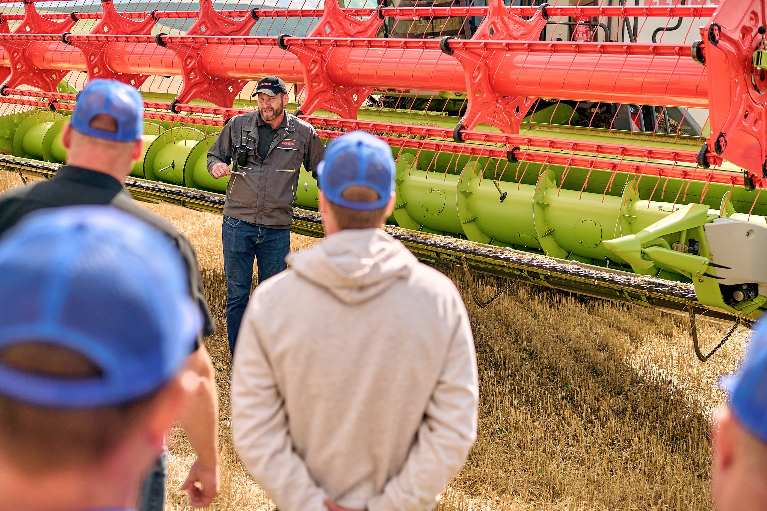 Портфолио репортажной фотосъёмки: сельхозтехника "Галактика". Фотограф Яковлев Роман — Красноярск
