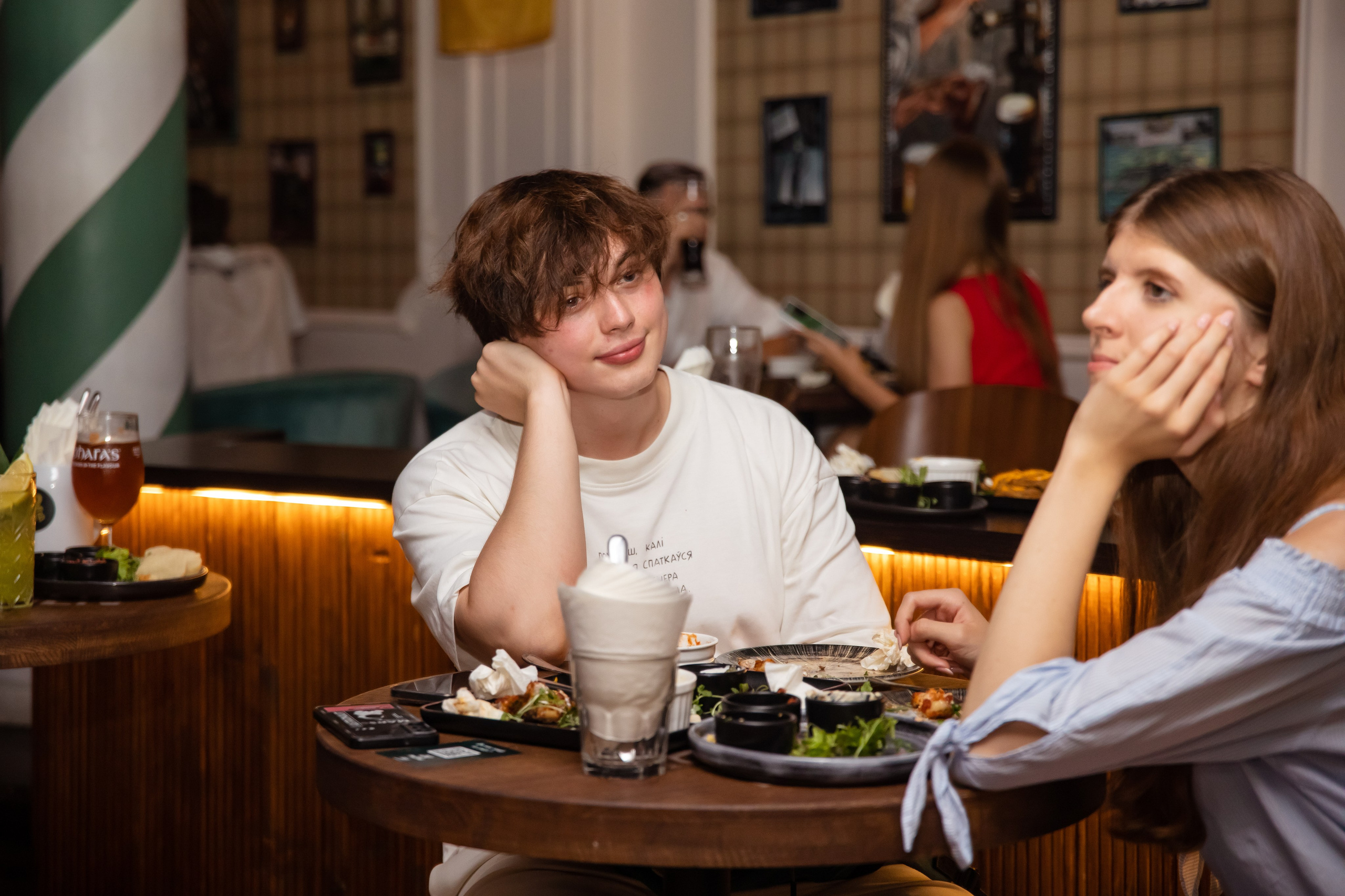 Паб 12. Репортажный фотограф Минск ❘ Костецкий Илья ❘ Беларусь