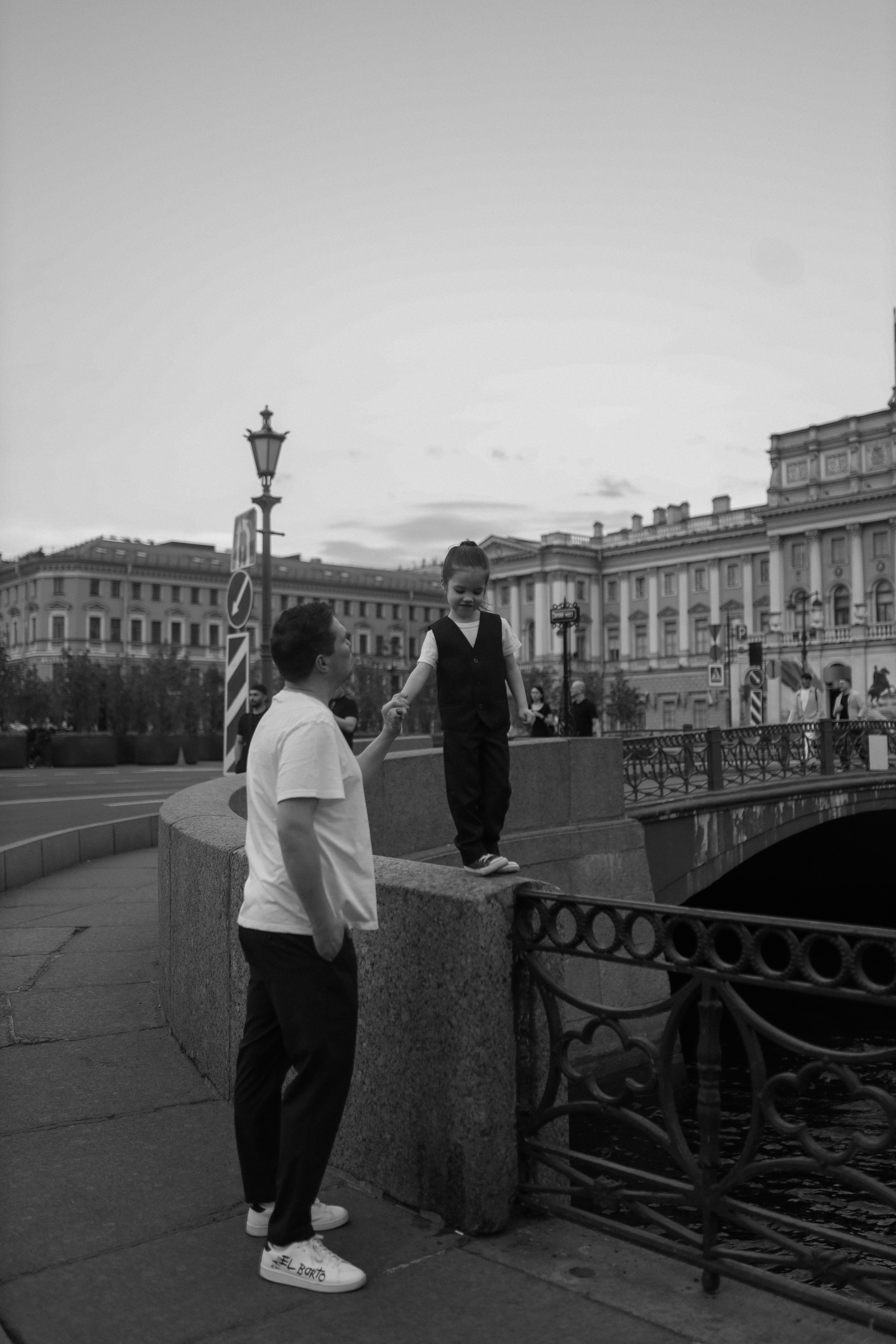 Мила и папа Антон прогулка по Петербургу. Лена Колягина Фотограф по любви