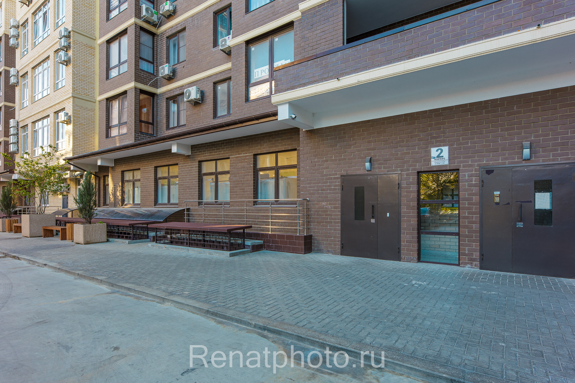 Renatphoto-Фотосъёмка жилых комплексов для строительной компании. Профессиональная фотосъёмка интерьеров, предметная фотосессия еды для меню г. Анапа