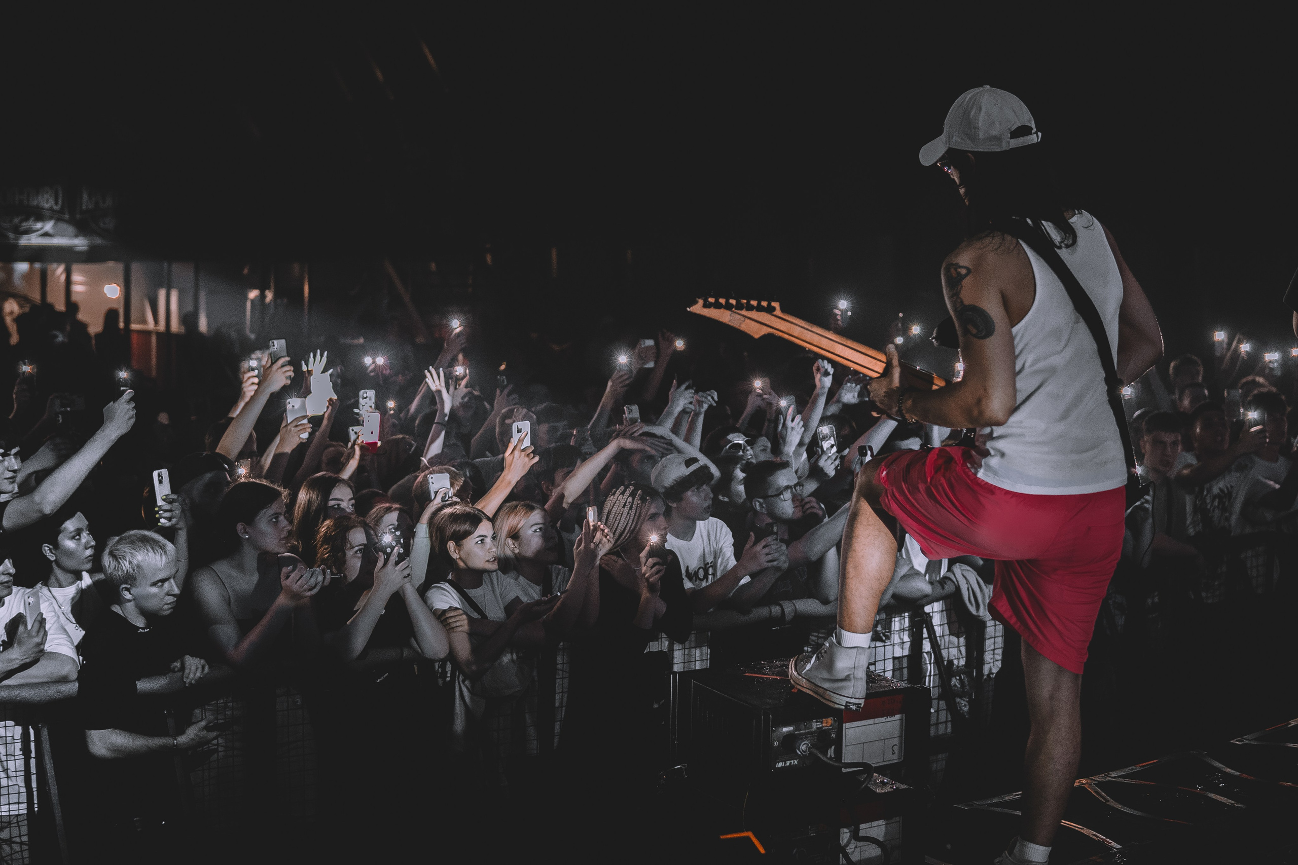 Концерт SODA LUV. Фотограф в Ростове-на-Дону Игорь Апасеев