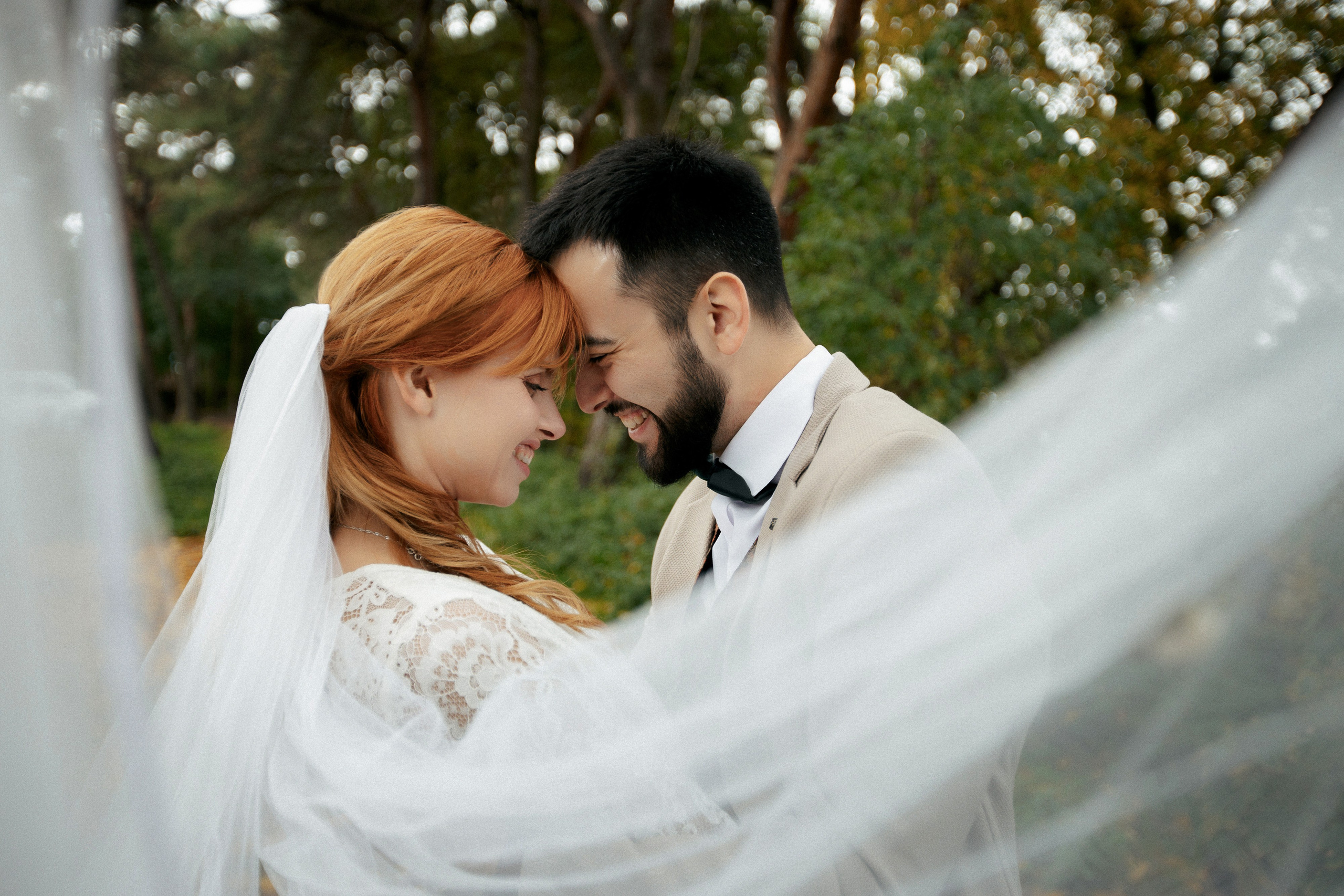 Ślubna sesja zdjęciowa w plenerze. Свадебный фотограф Варшава Лодзь Польша Елена Юцова