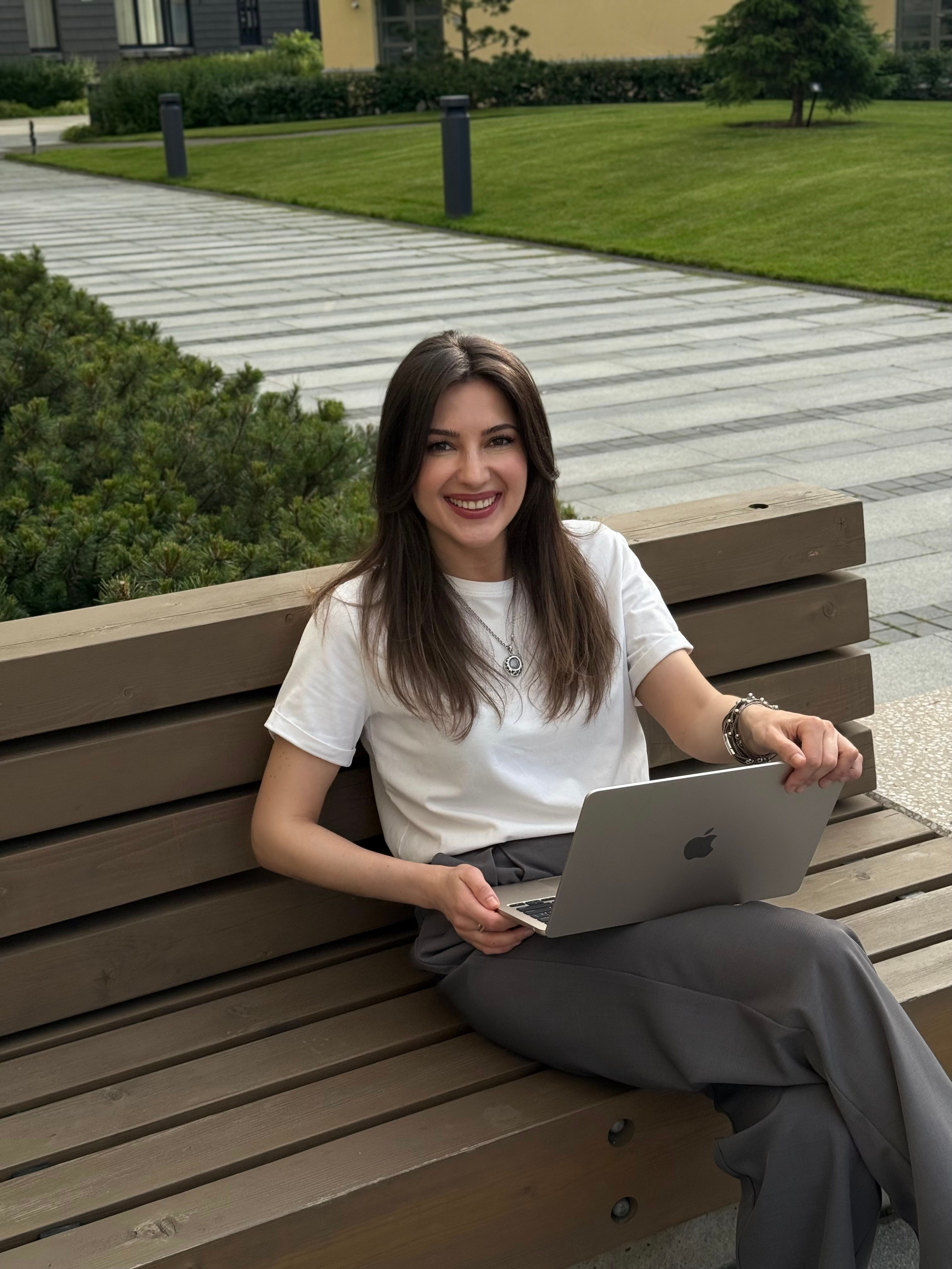 Риэлтор Натали. Фотограф и видеограф в Санкт-Петербурге Хромцова Людмила