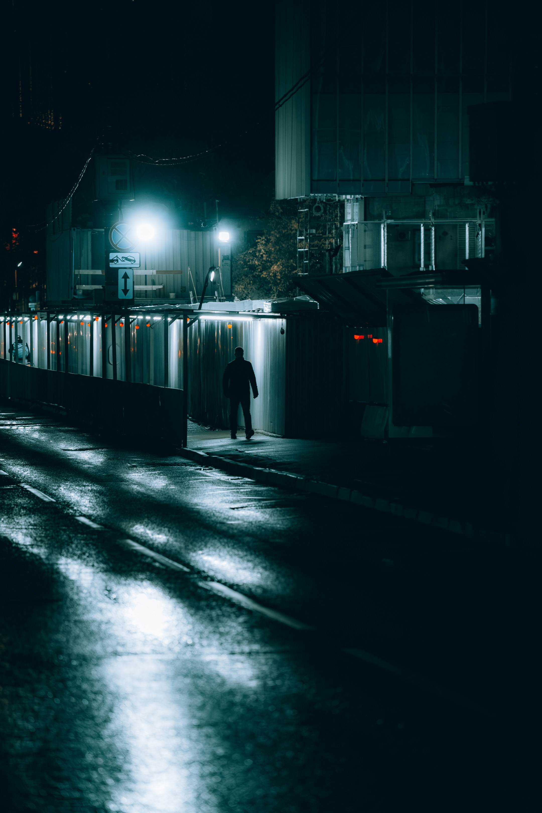 Geometry of solitude. Photographer in Moscow and Samara Anna Chistiakova