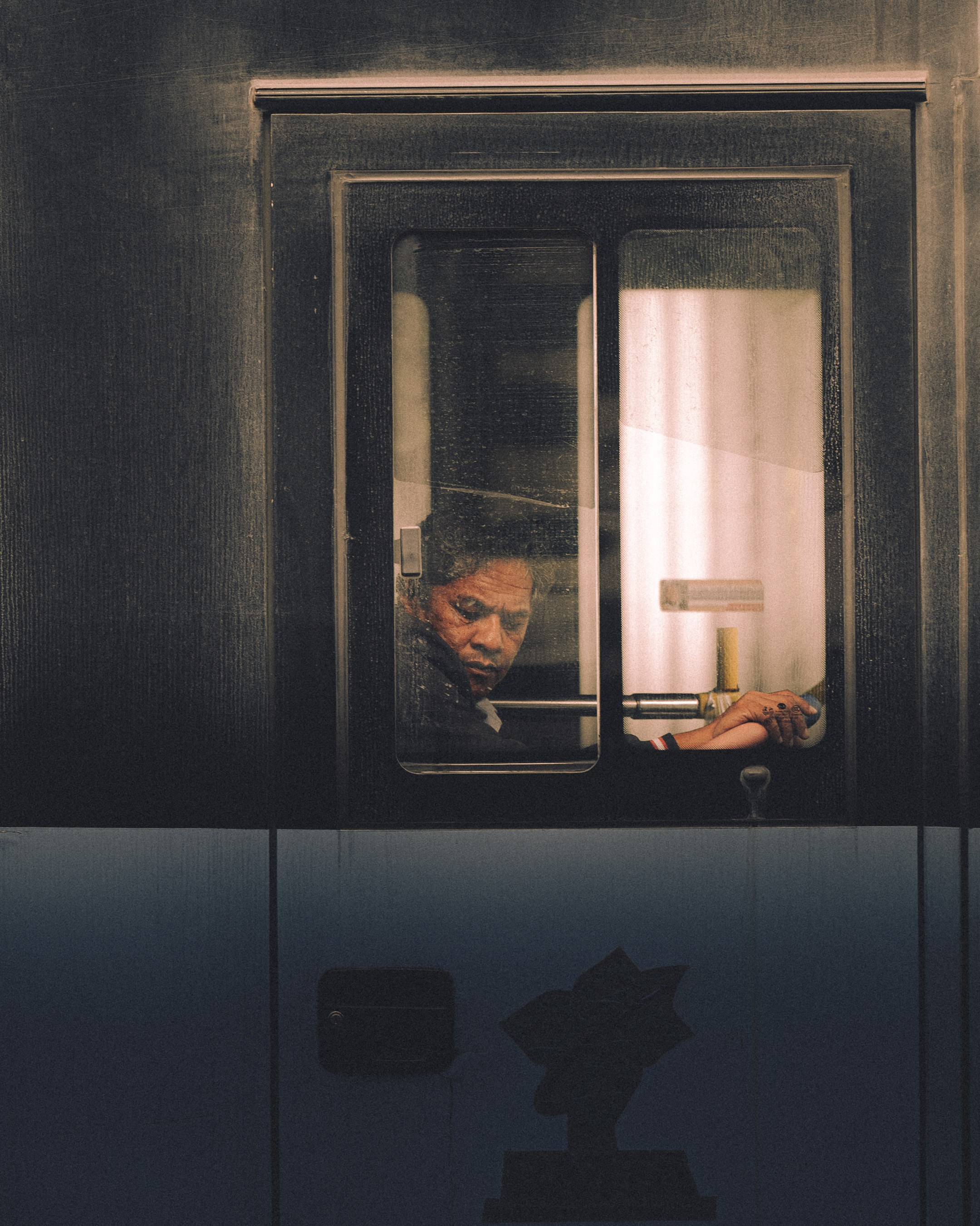 Through the glass (Bangkok). Photographer in Moscow and Samara Anna Chistiakova