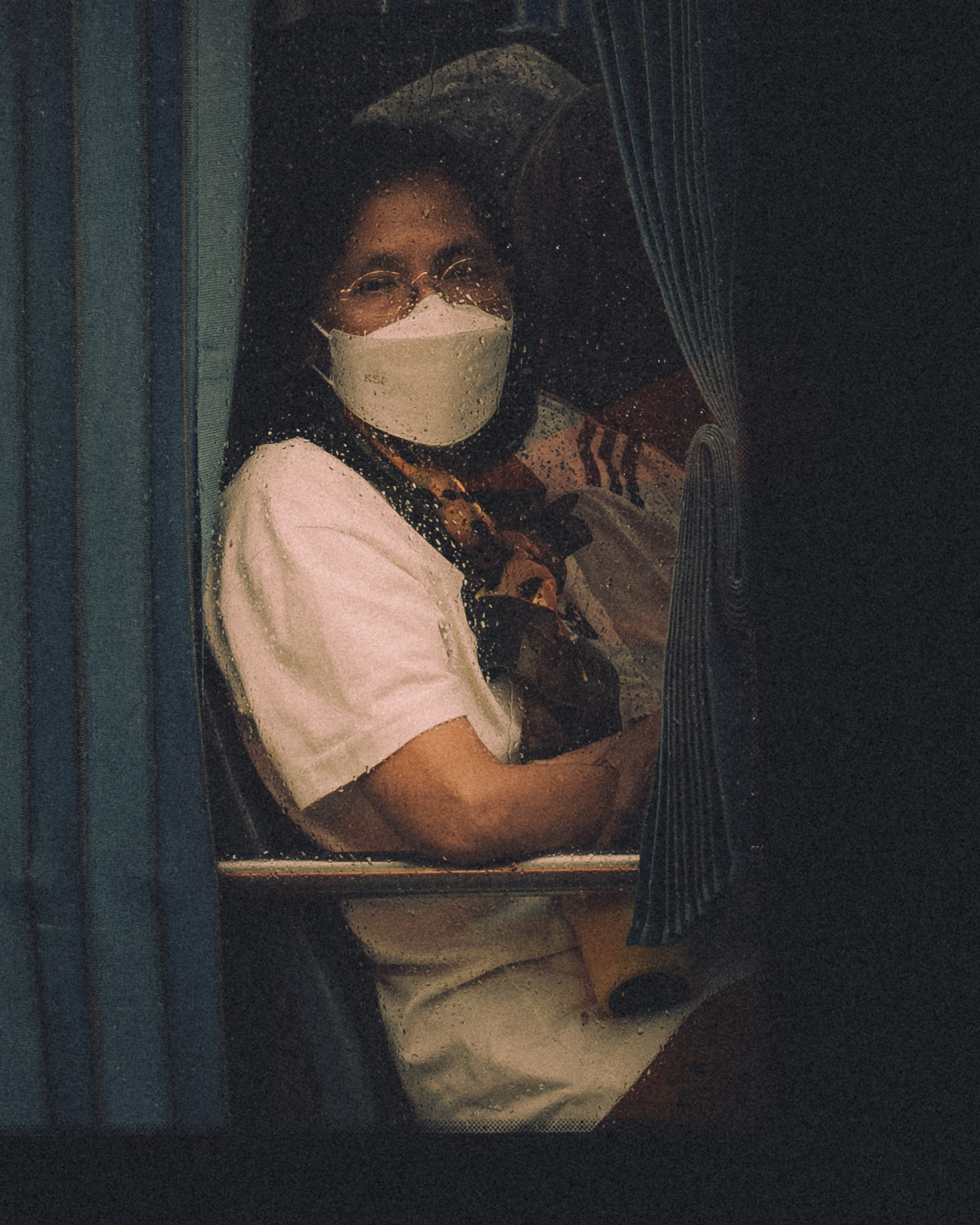Through the glass (Bangkok). Photographer in Moscow and Samara Anna Chistiakova