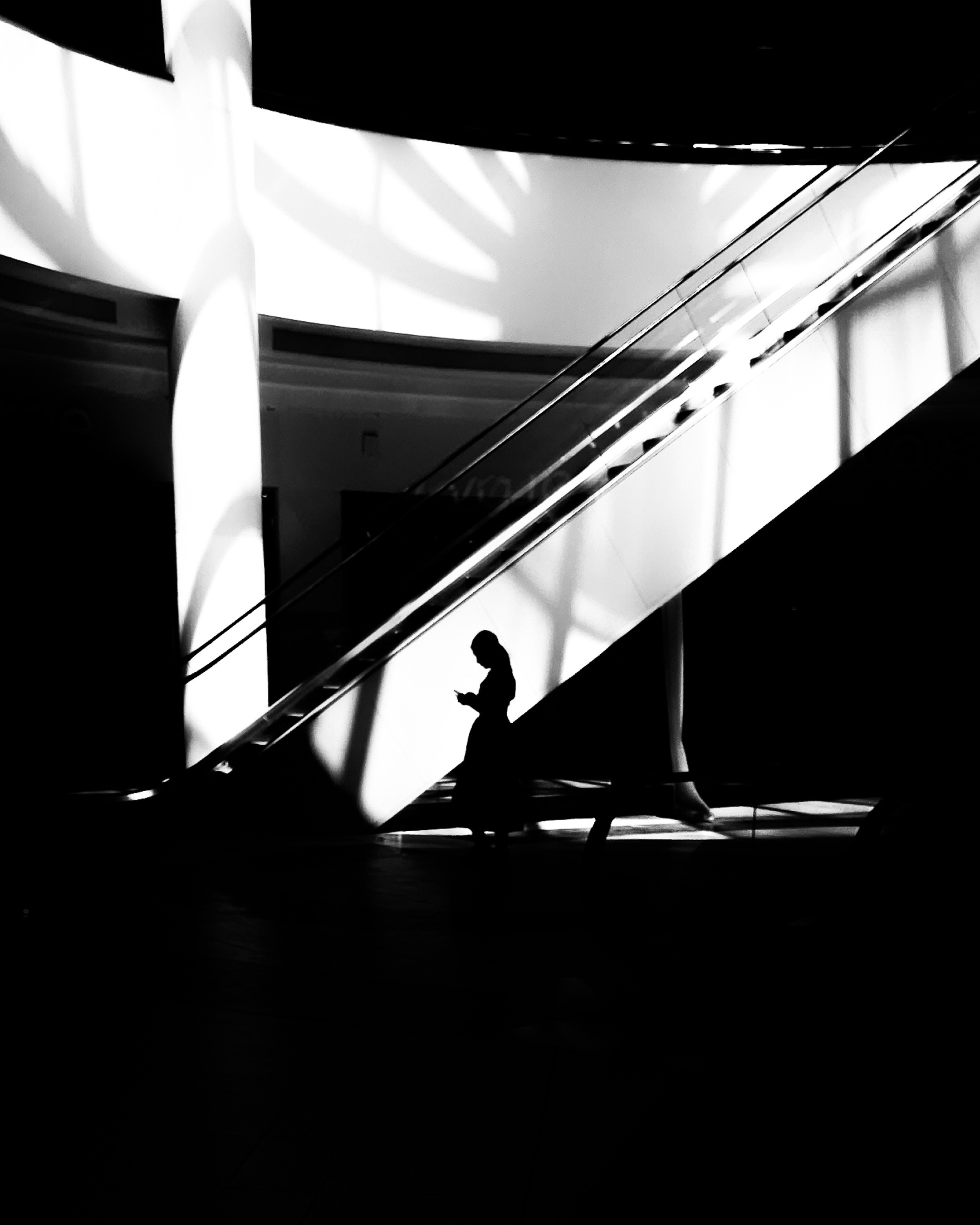 Mobile bnw. Photographer in Moscow and Samara Anna Chistiakova