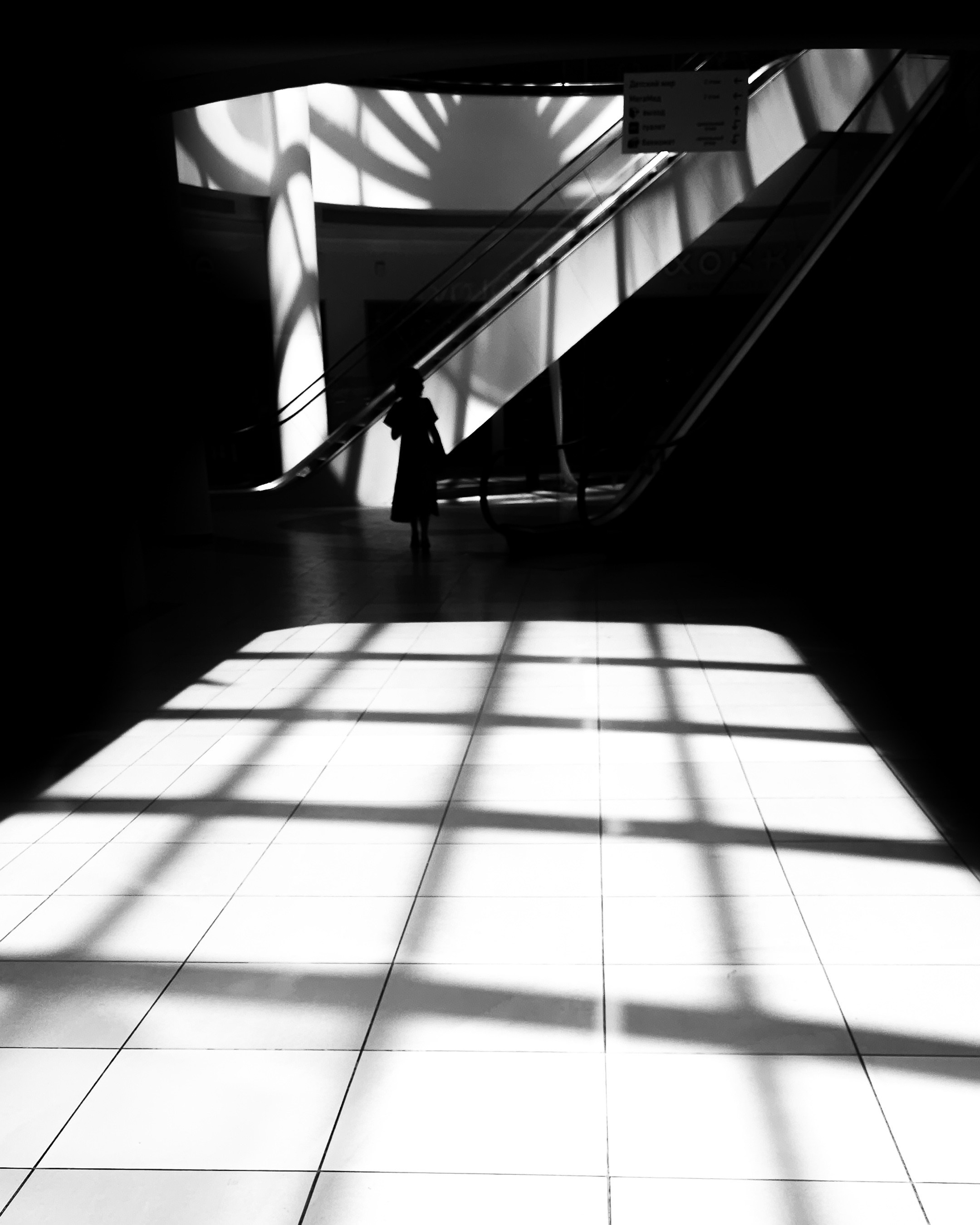 Mobile bnw. Photographer in Moscow and Samara Anna Chistiakova