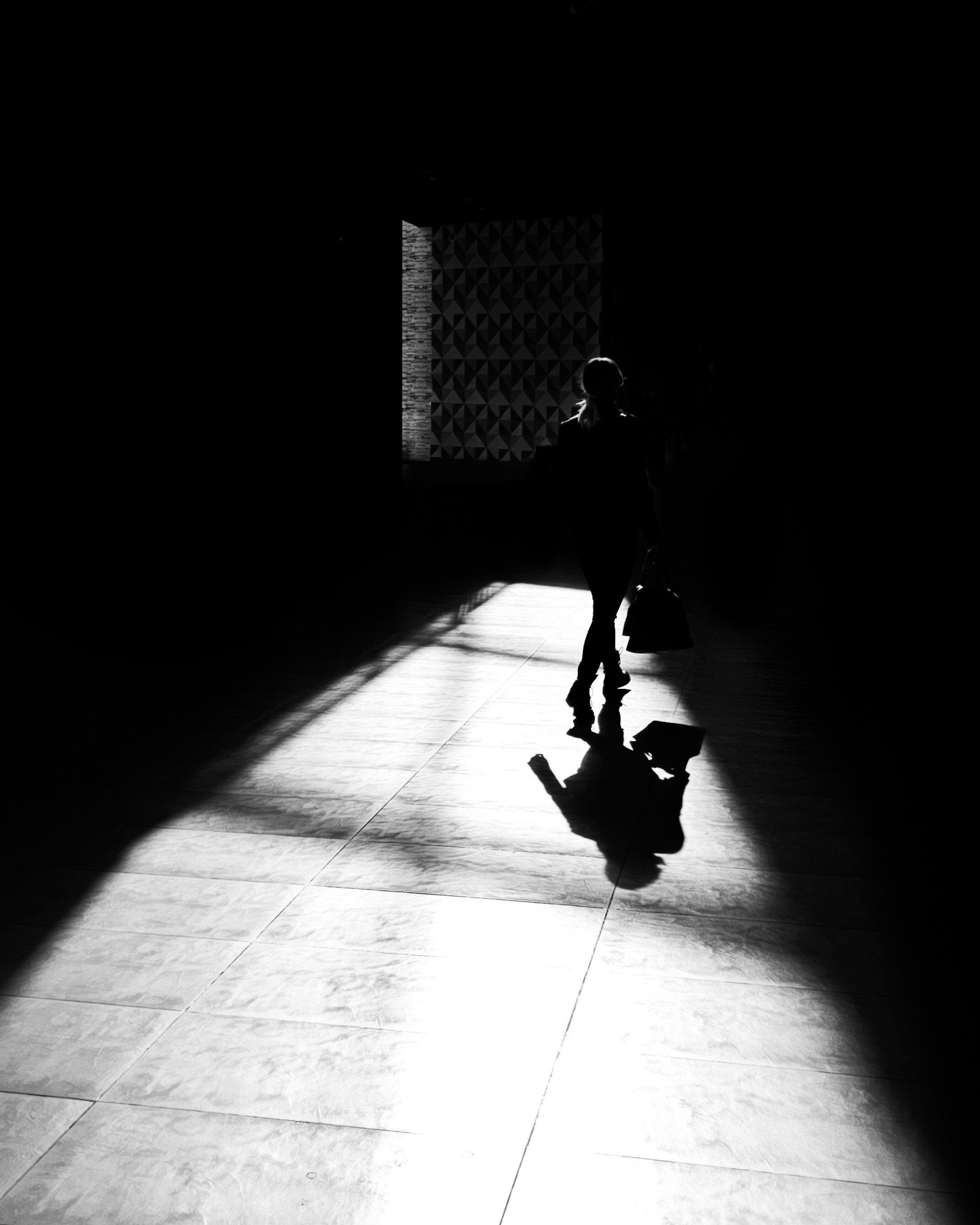 Mobile bnw. Photographer in Moscow and Samara Anna Chistiakova