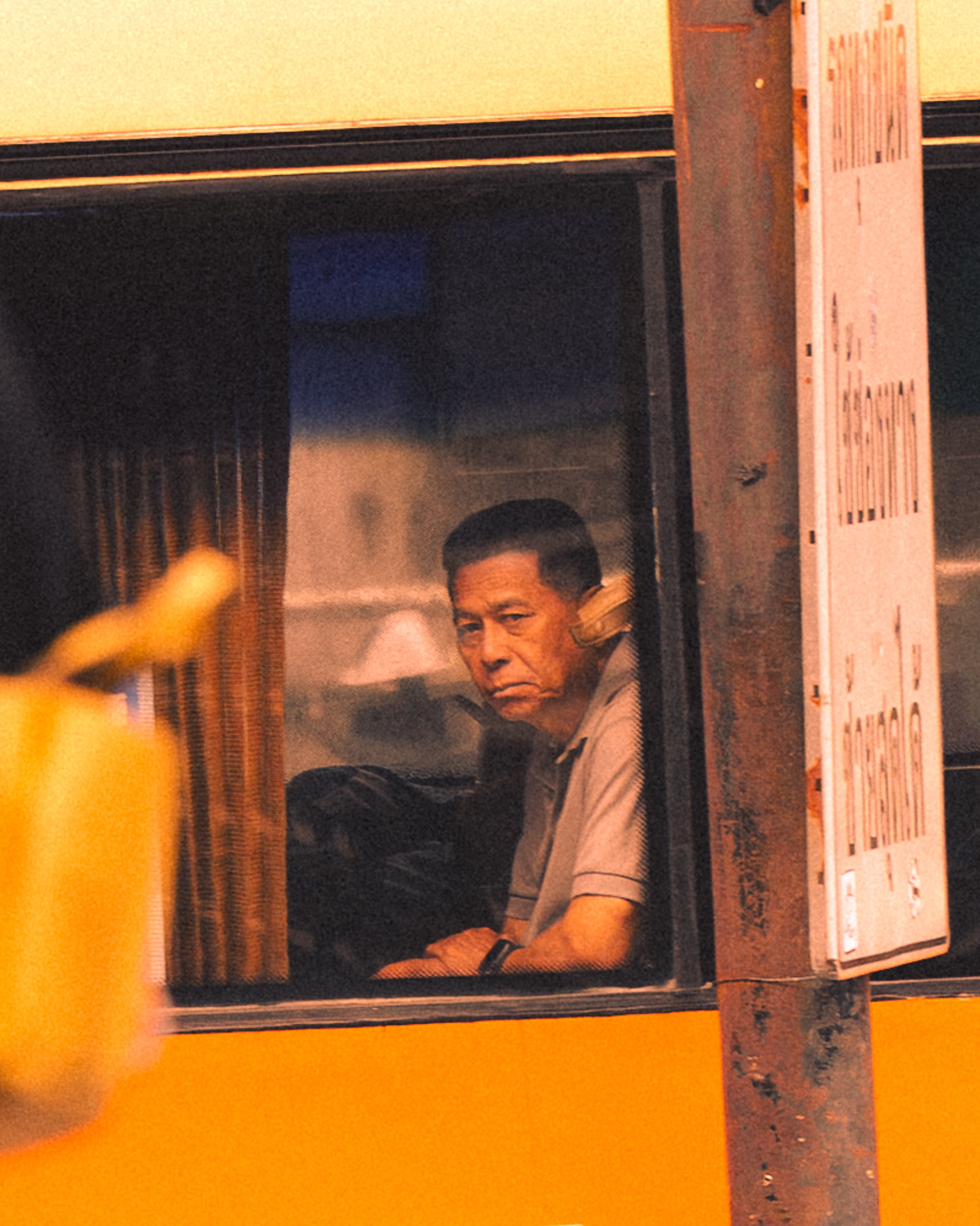 Through the glass (Bangkok). Photographer in Moscow and Samara Anna Chistiakova