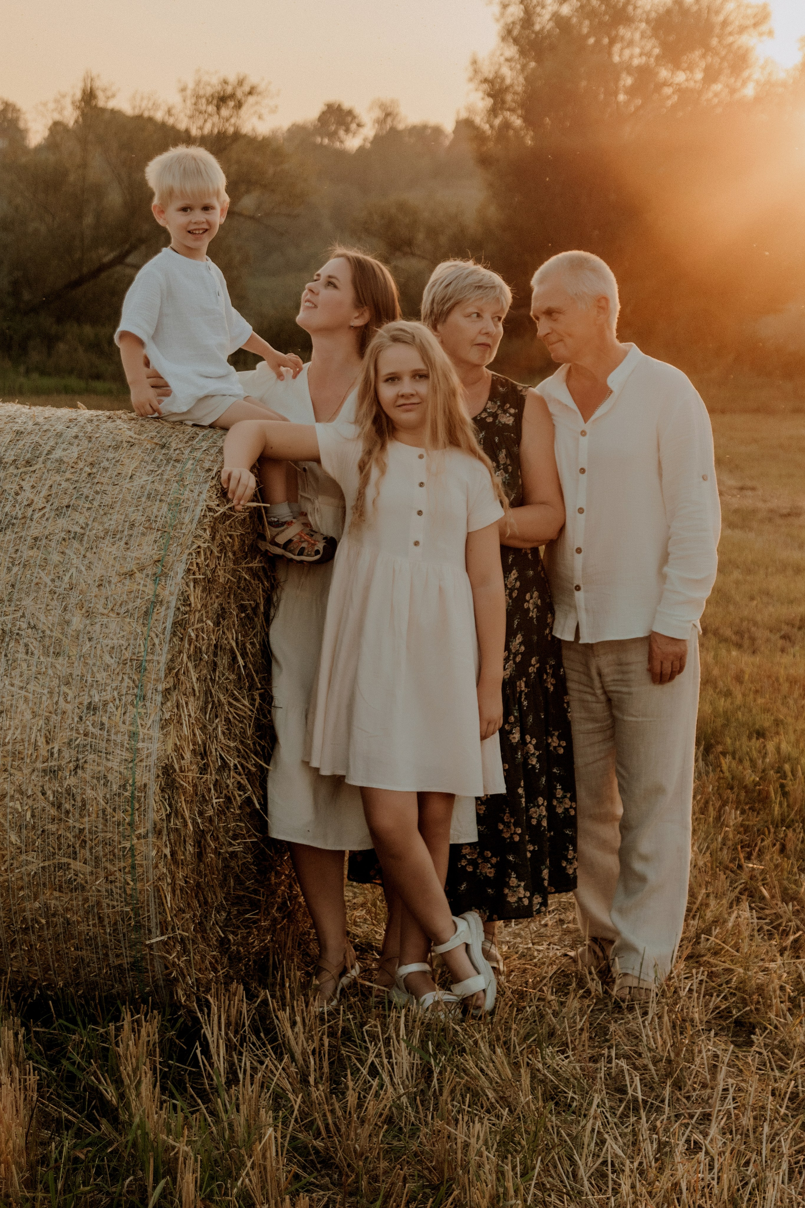 Семья Гафиятовых. Свадебный и индивидуальный фотограф в Суворове Клюева Мария