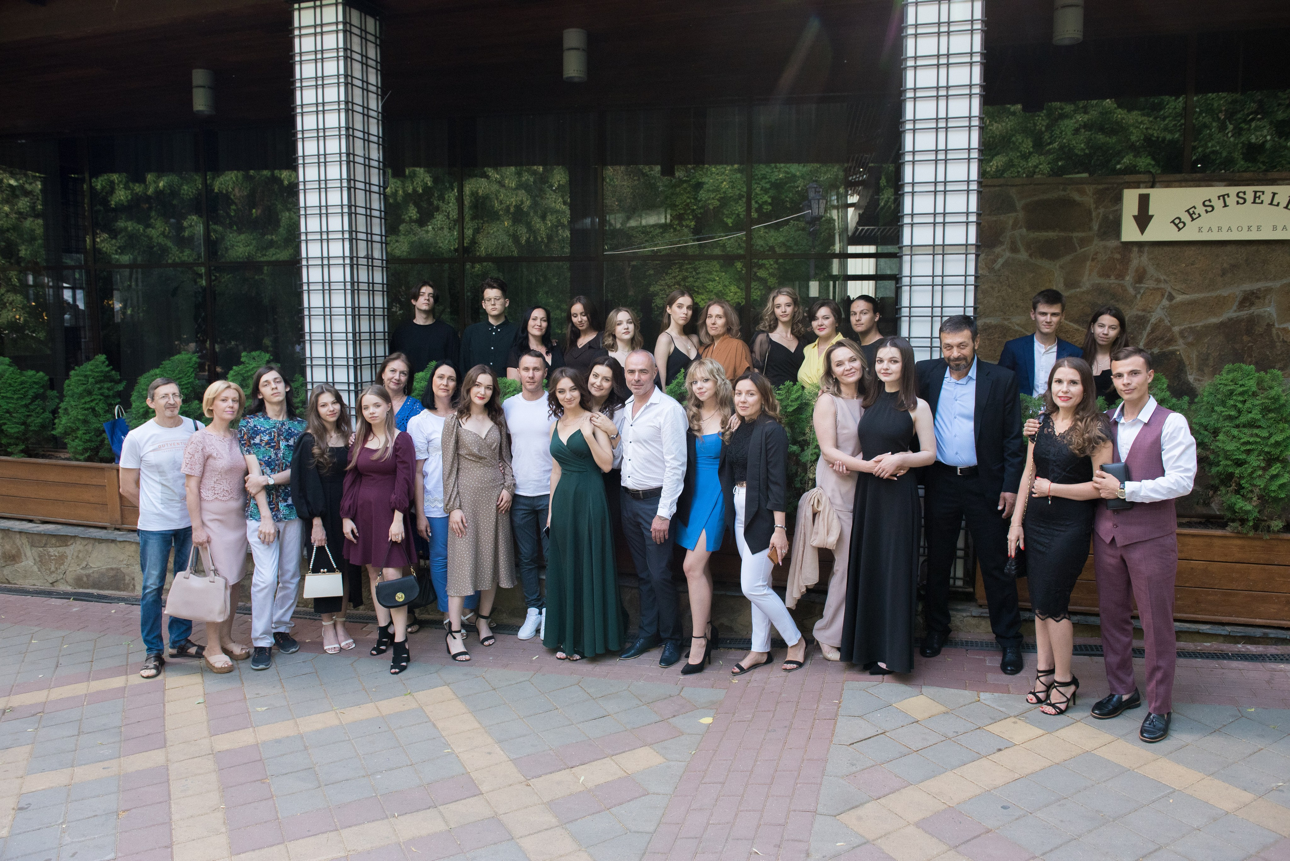 Выпускной — 11 класс. Фотограф Семён Пишта