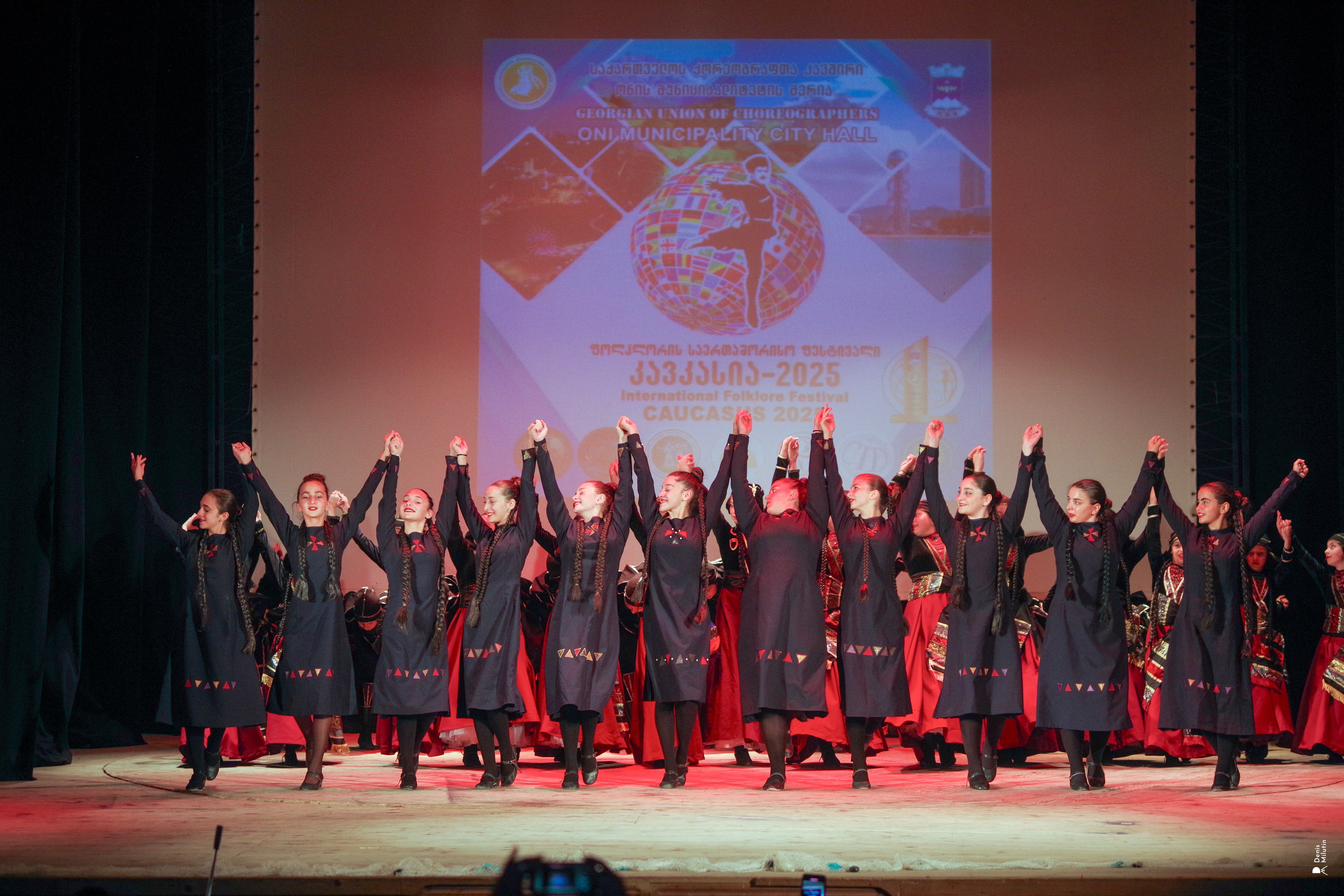 Танцы в прекрасном Они. Портретный фотограф Денис Милютин