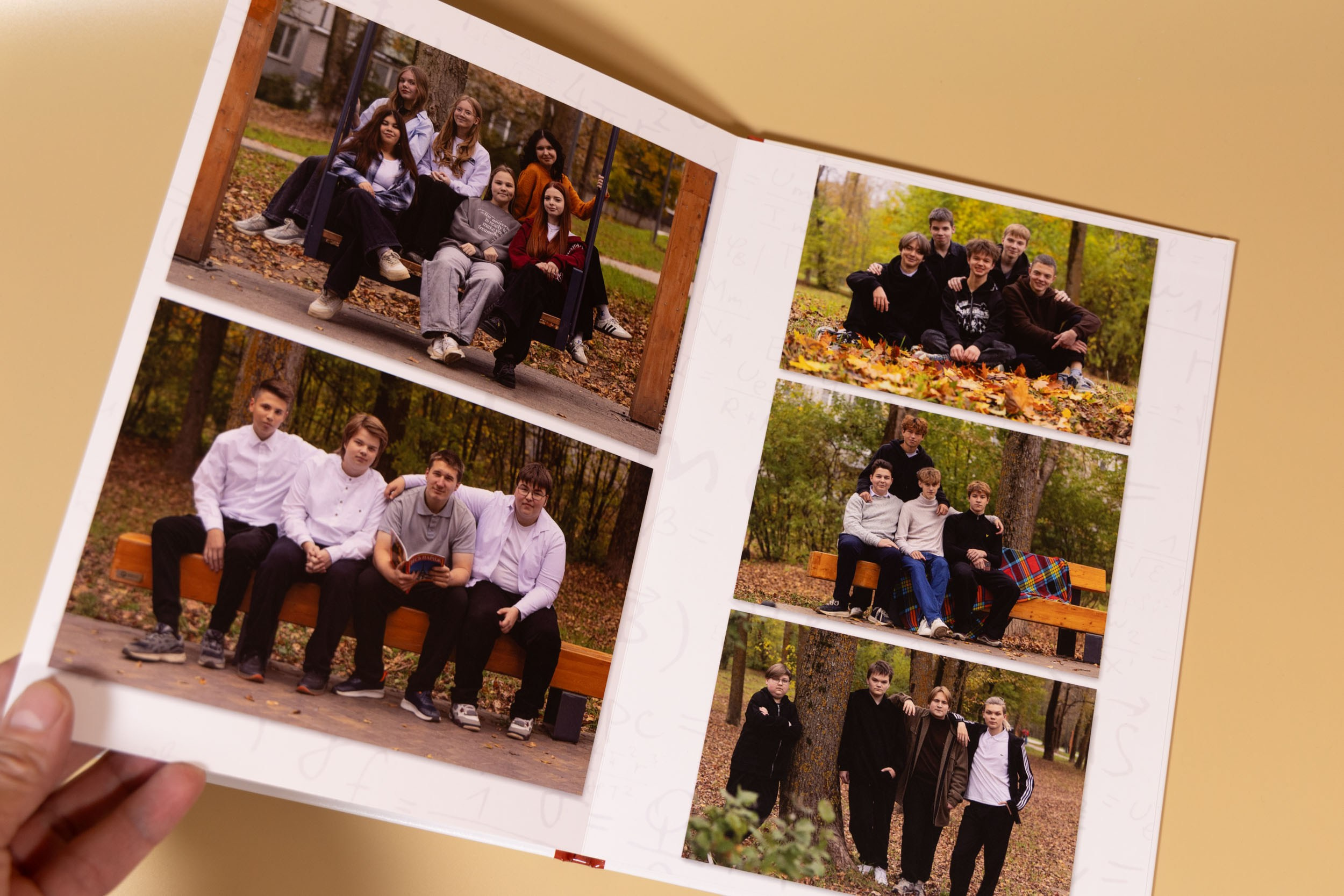 Традиционные выпускные альбомы для 9 и 11 классов в Вологде