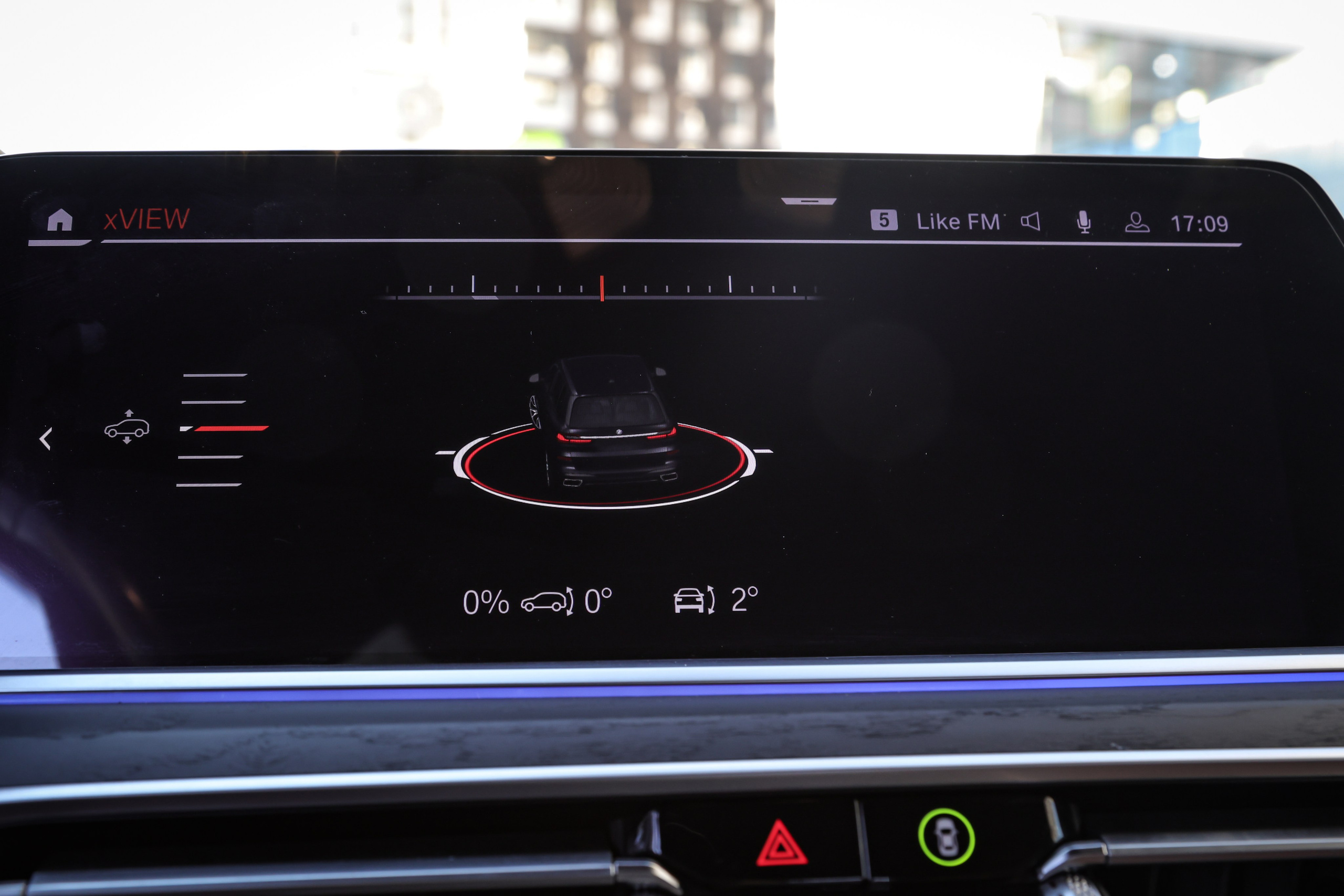 2020 BMW X7 XDrive 40i. Mixturecaptures