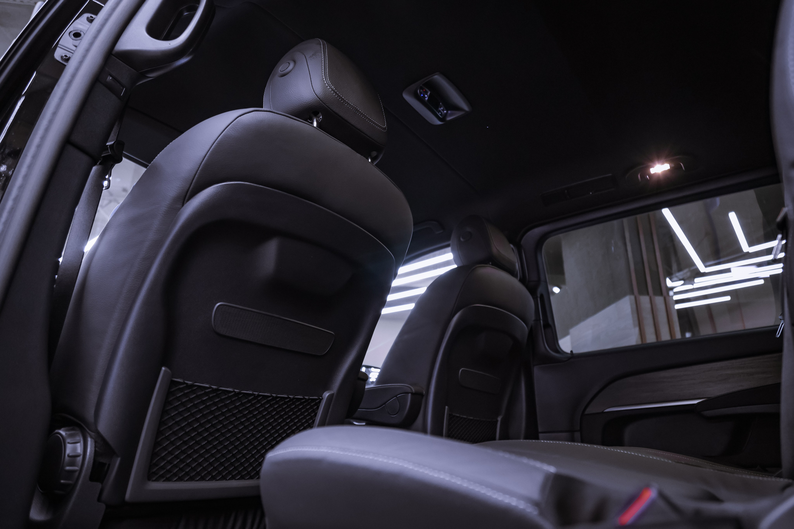 2024 MERCEDES BENZ V 300 d 4MATIC. Mixturecaptures